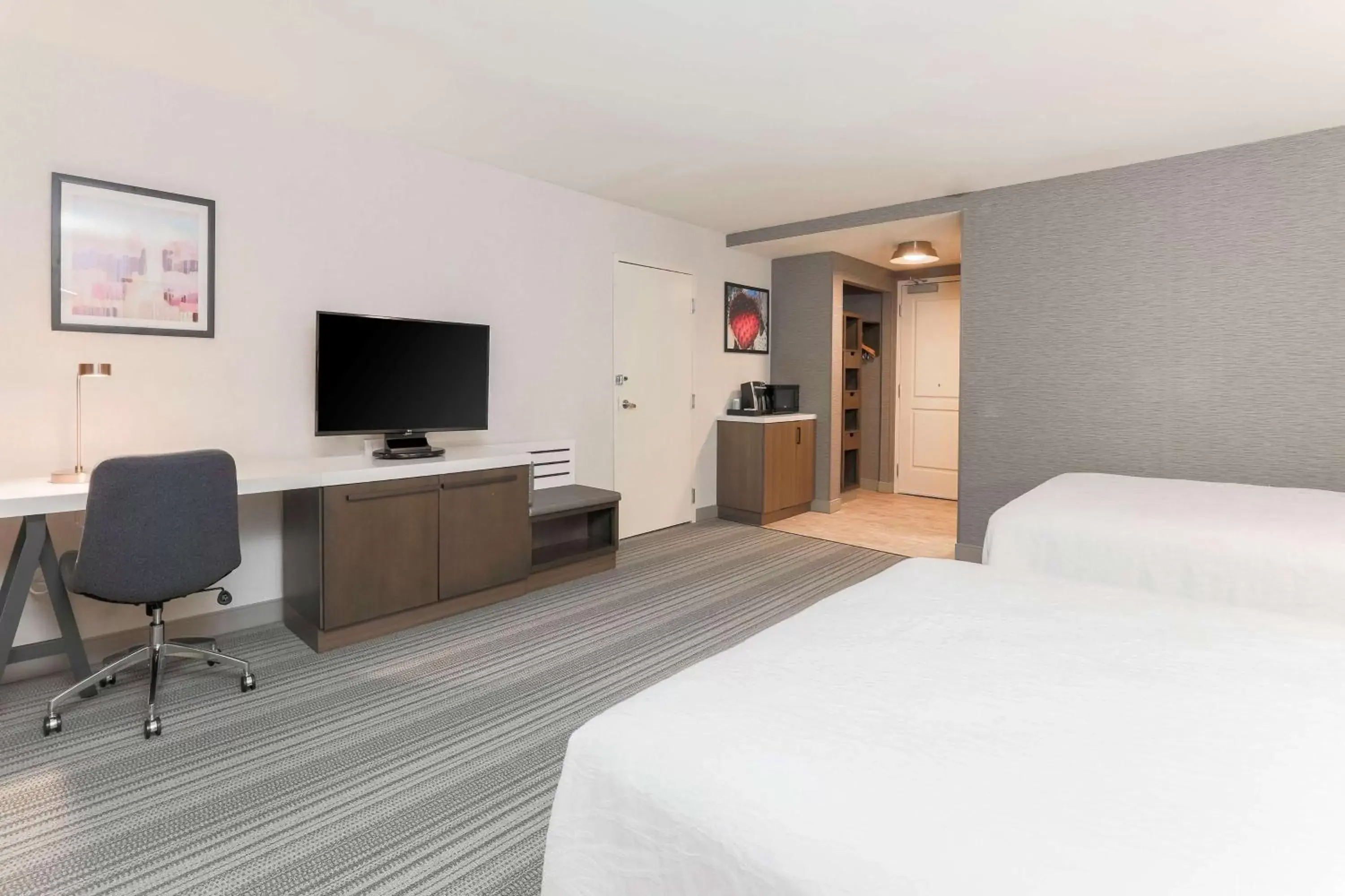 Bedroom, Bed in Hilton Garden Inn Reno Bedroom, Bed in Hilton Garden Inn Reno