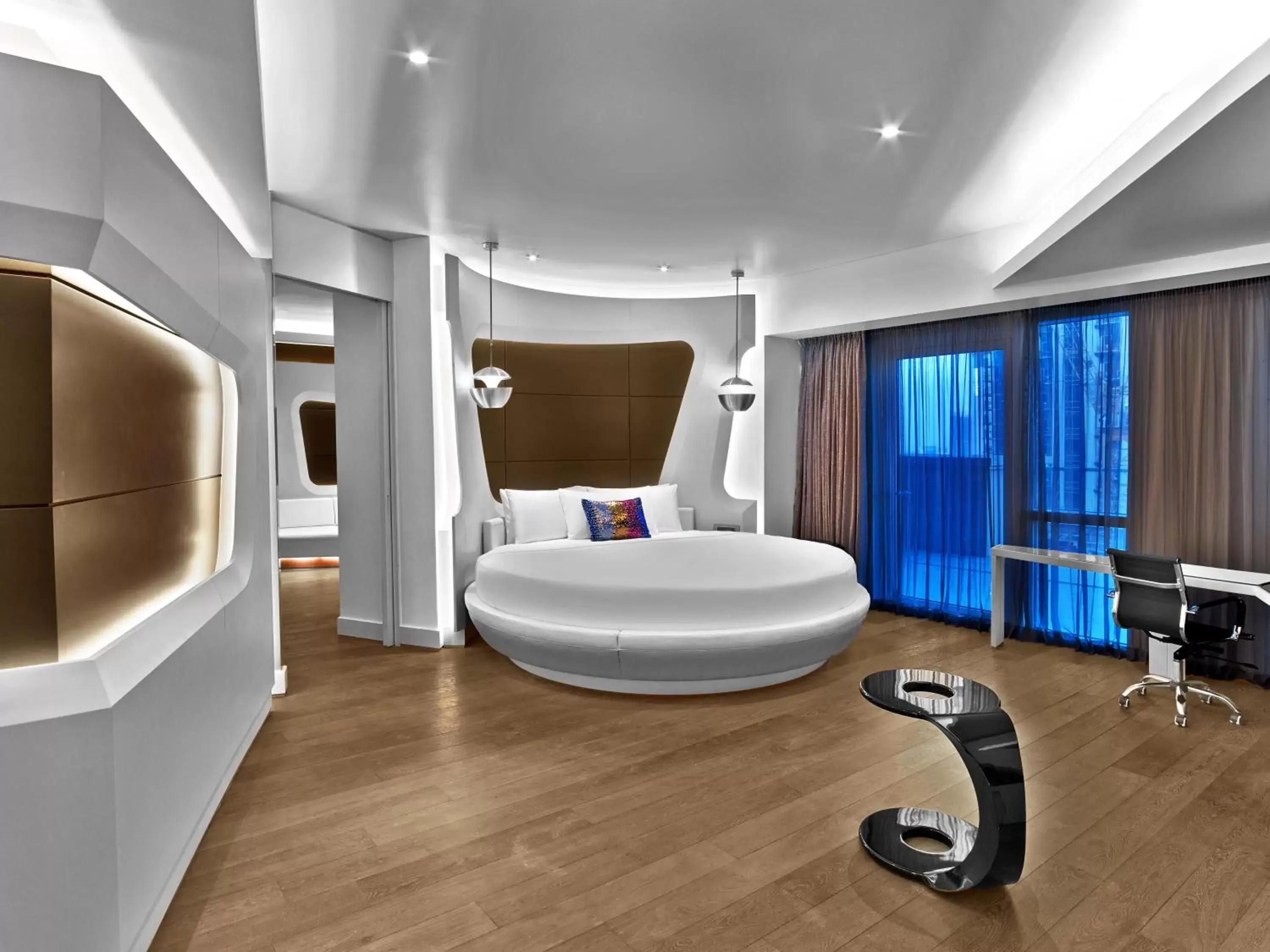 Bedroom, Bathroom in V Hotel Dubai, Curio Collection by Hilton