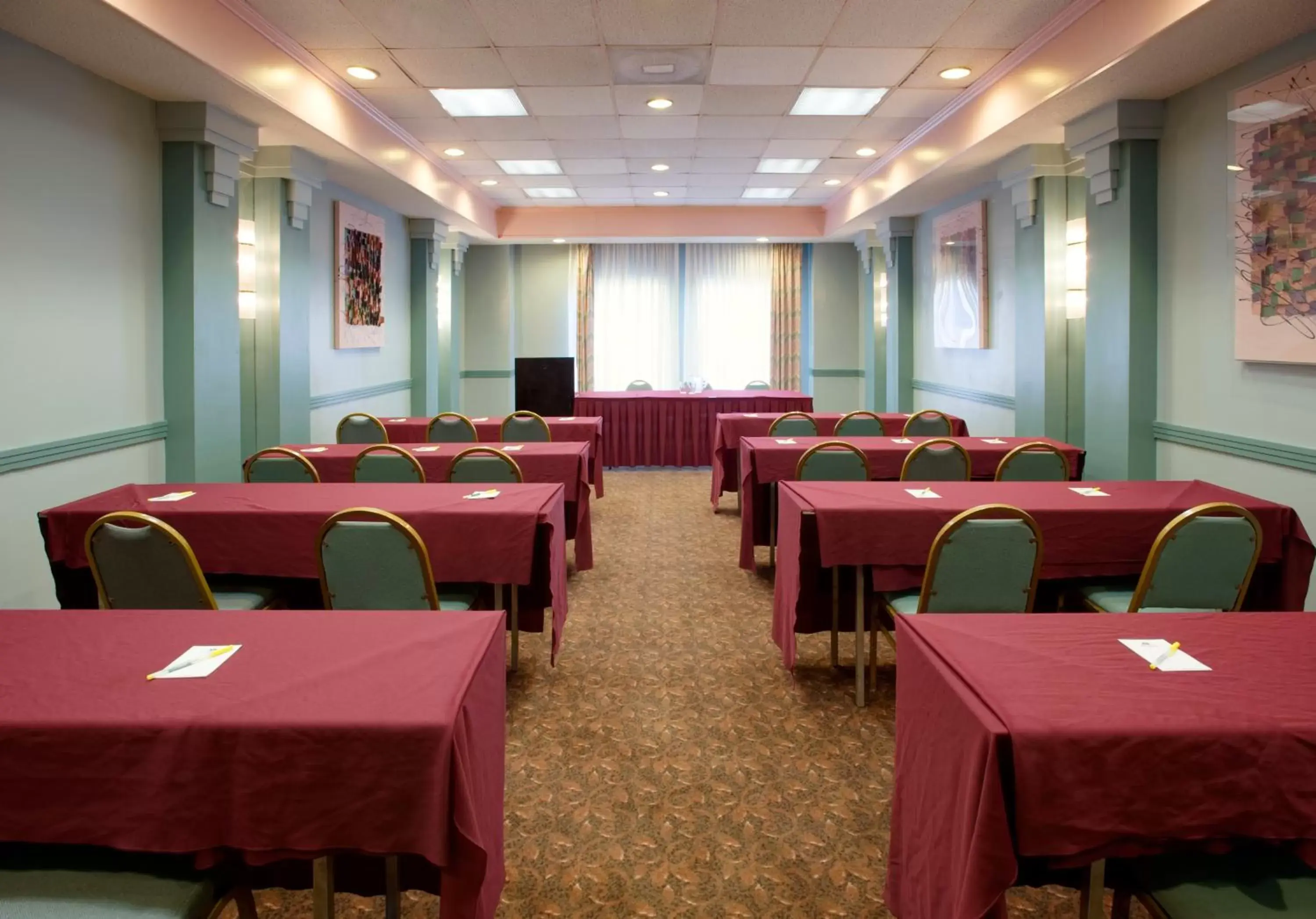Banquet/Function facilities in Americas Best Value Inn - Baltimore