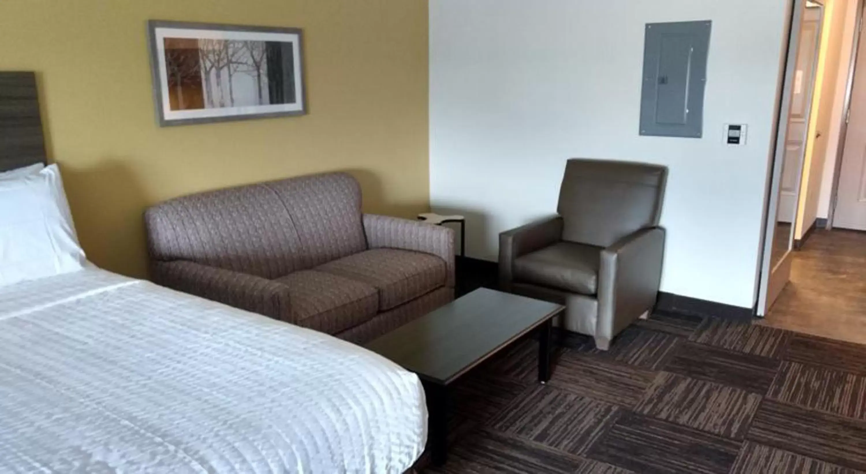 Bed, Seating Area in Extended Stay America Suites - Rock Hill