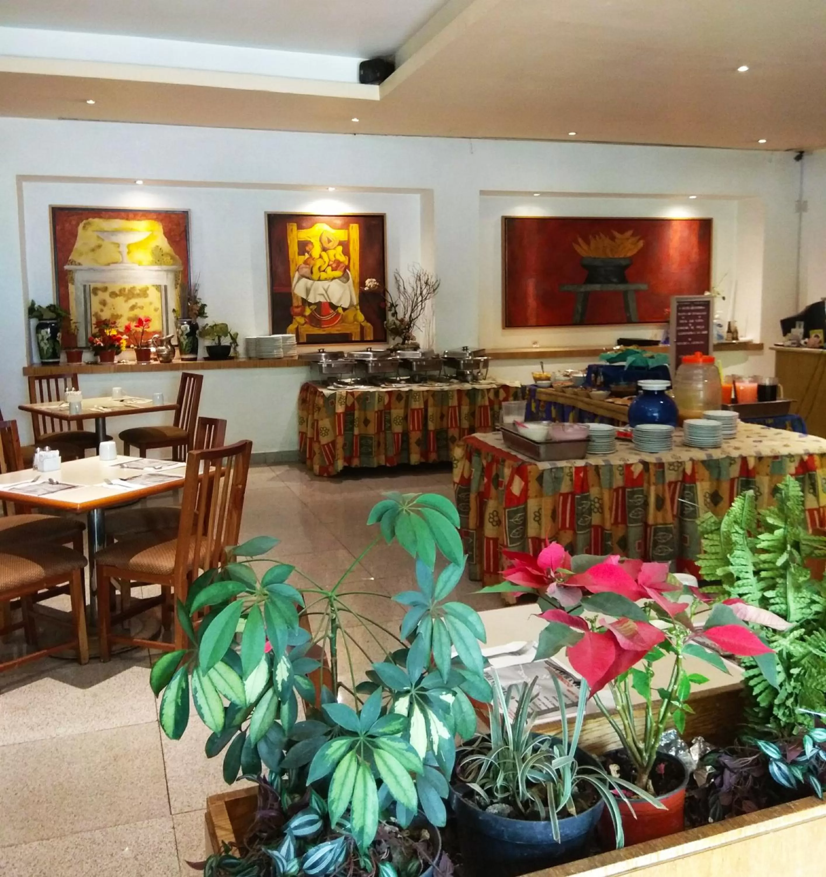 Food and drinks in Hotel Sevilla