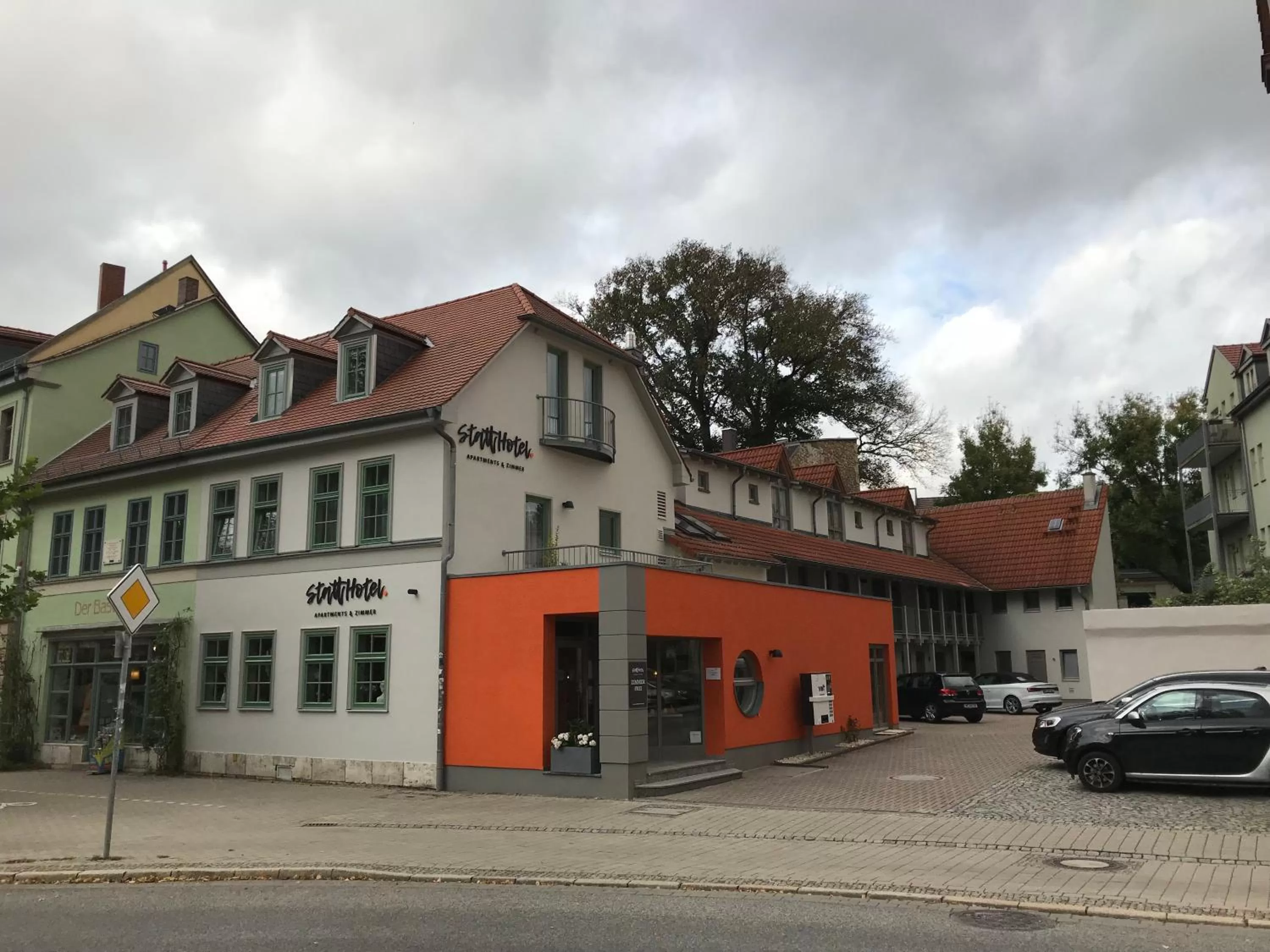 Property building in stattHotel Weimar
