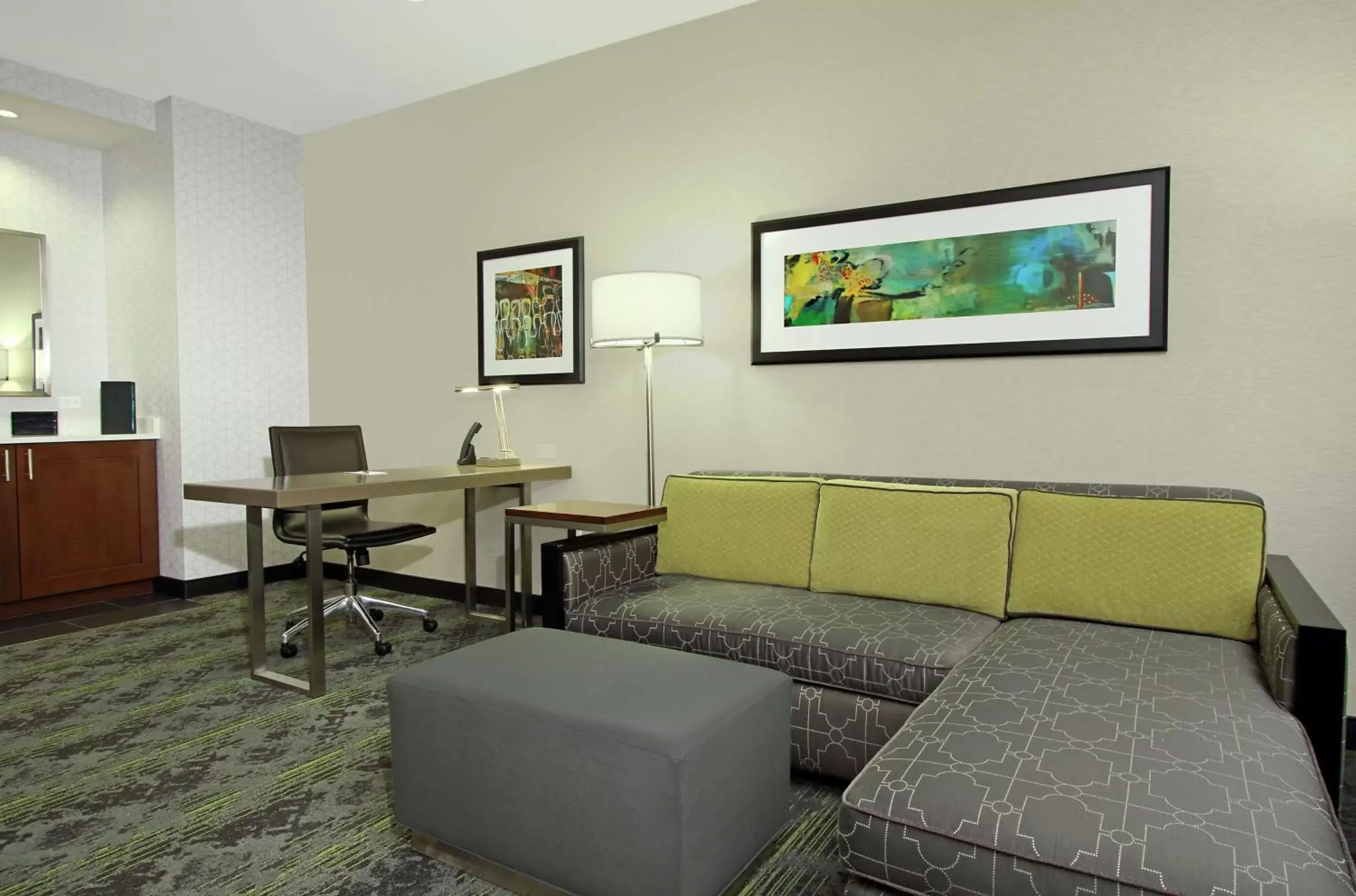 Bedroom, Seating Area in Embassy Suites Pittsburgh-Downtown