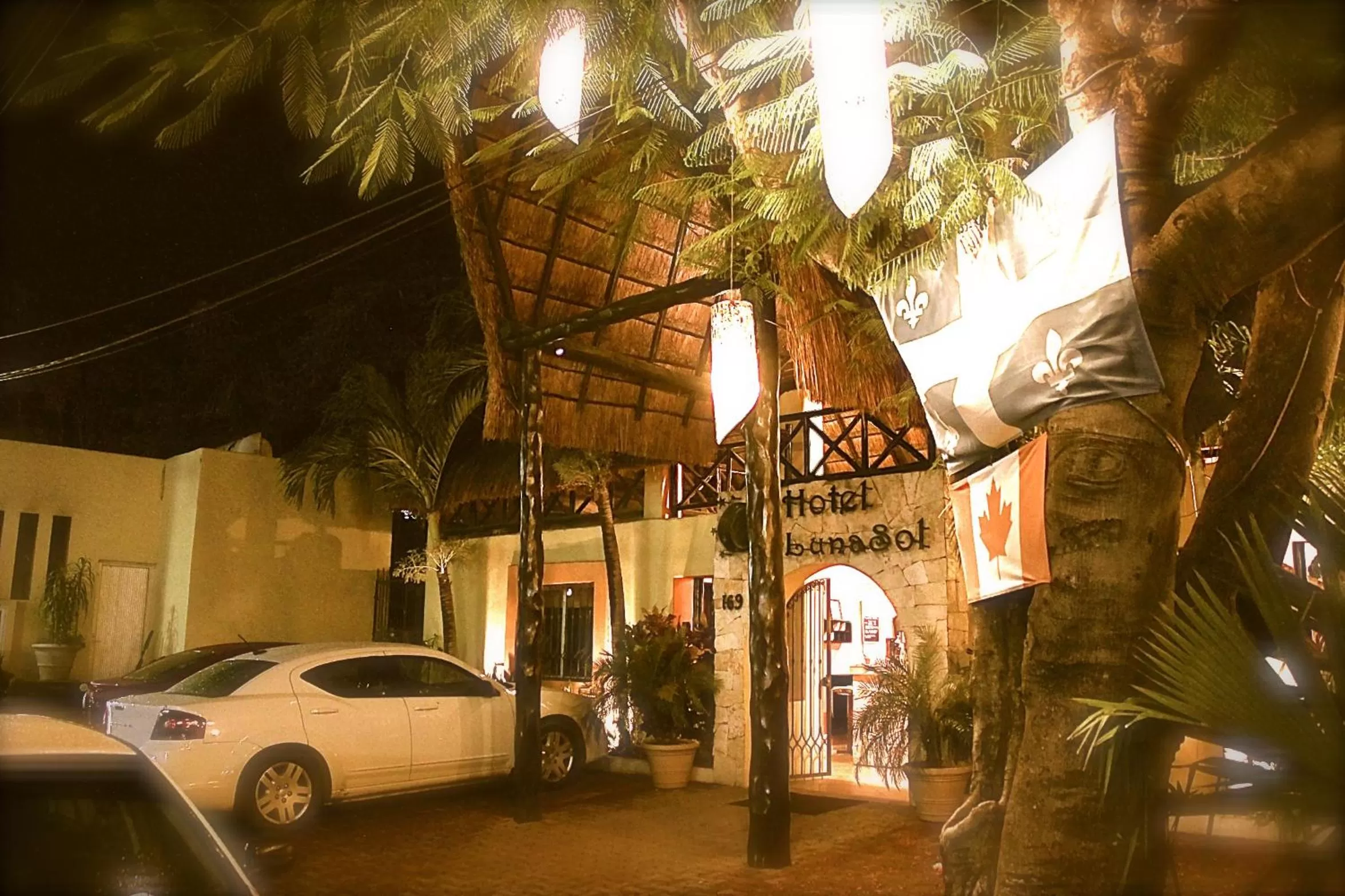 Facade/entrance in Hotel LunaSol