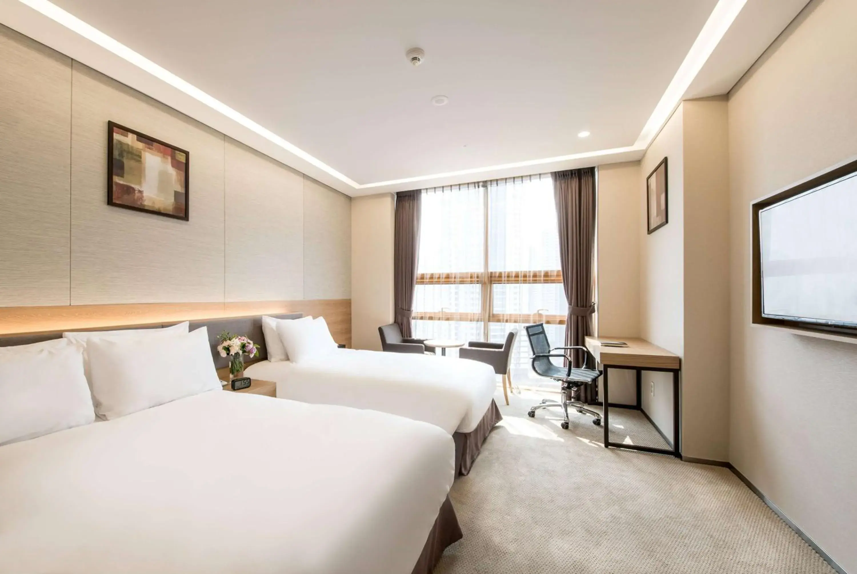 Photo of the whole room in Ramada by Wyndham Incheon
