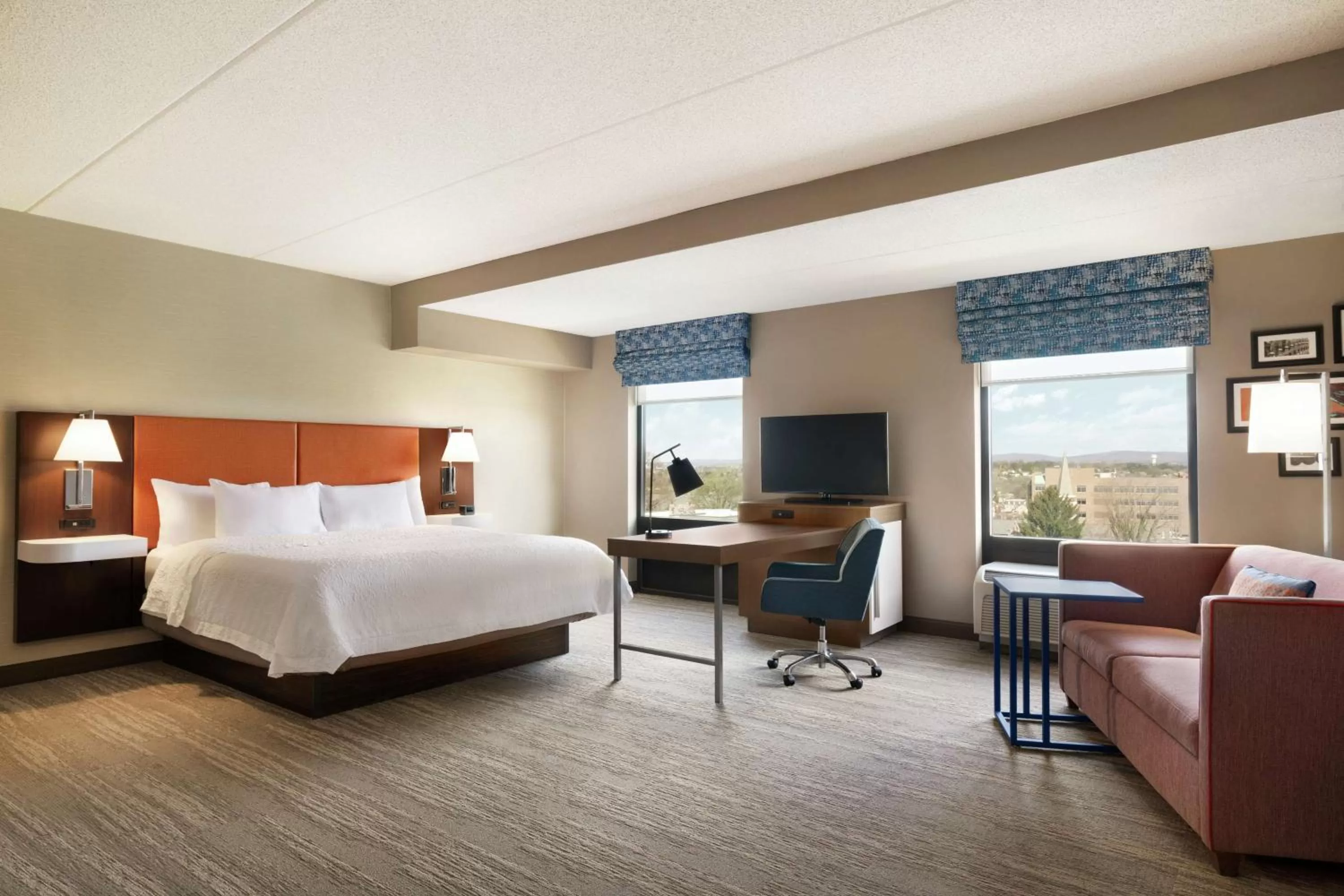 Bedroom, Bed in Hampton Inn & Suites Ephrata - Mountain Springs