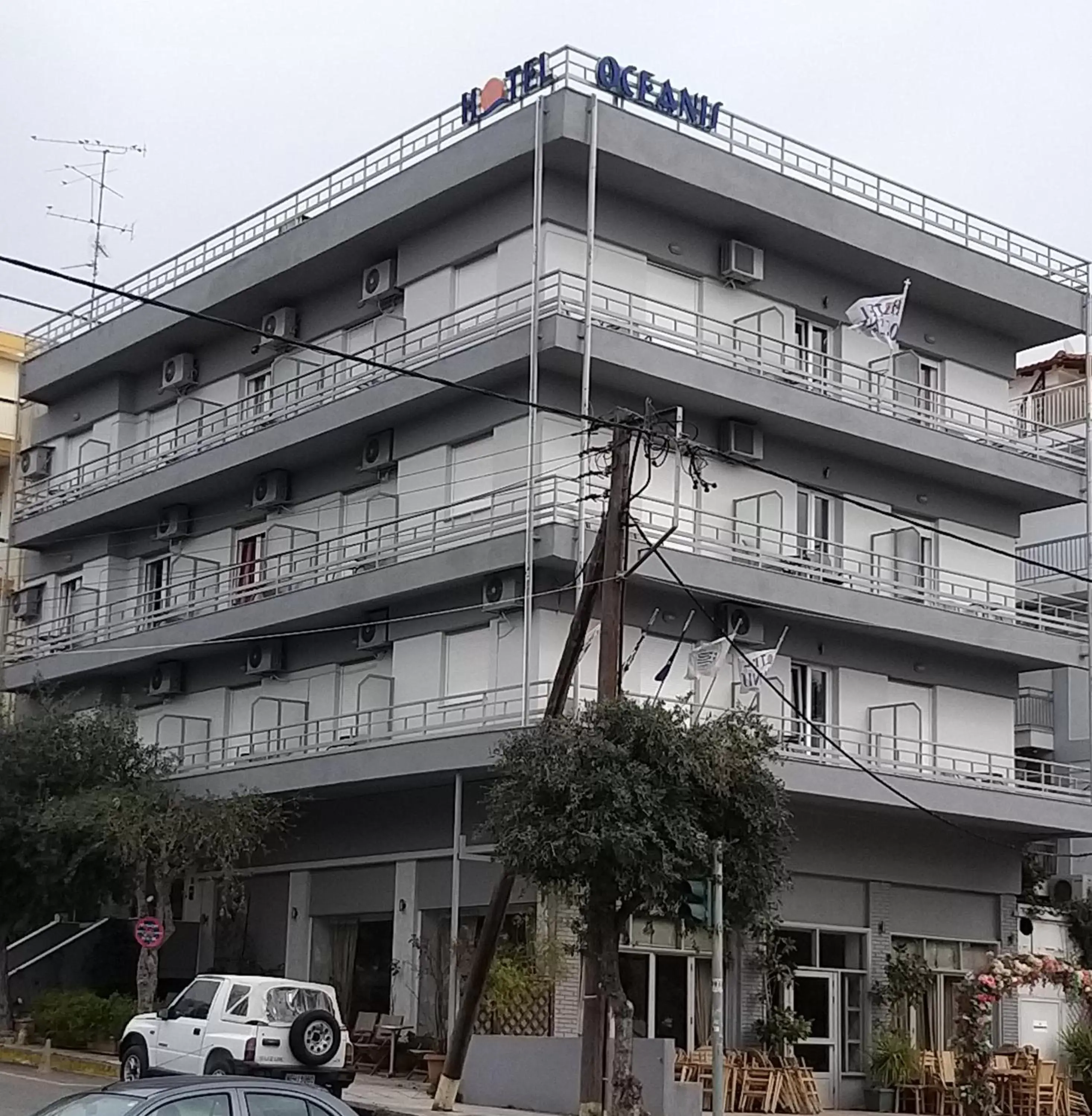 Property Building in Oceanis