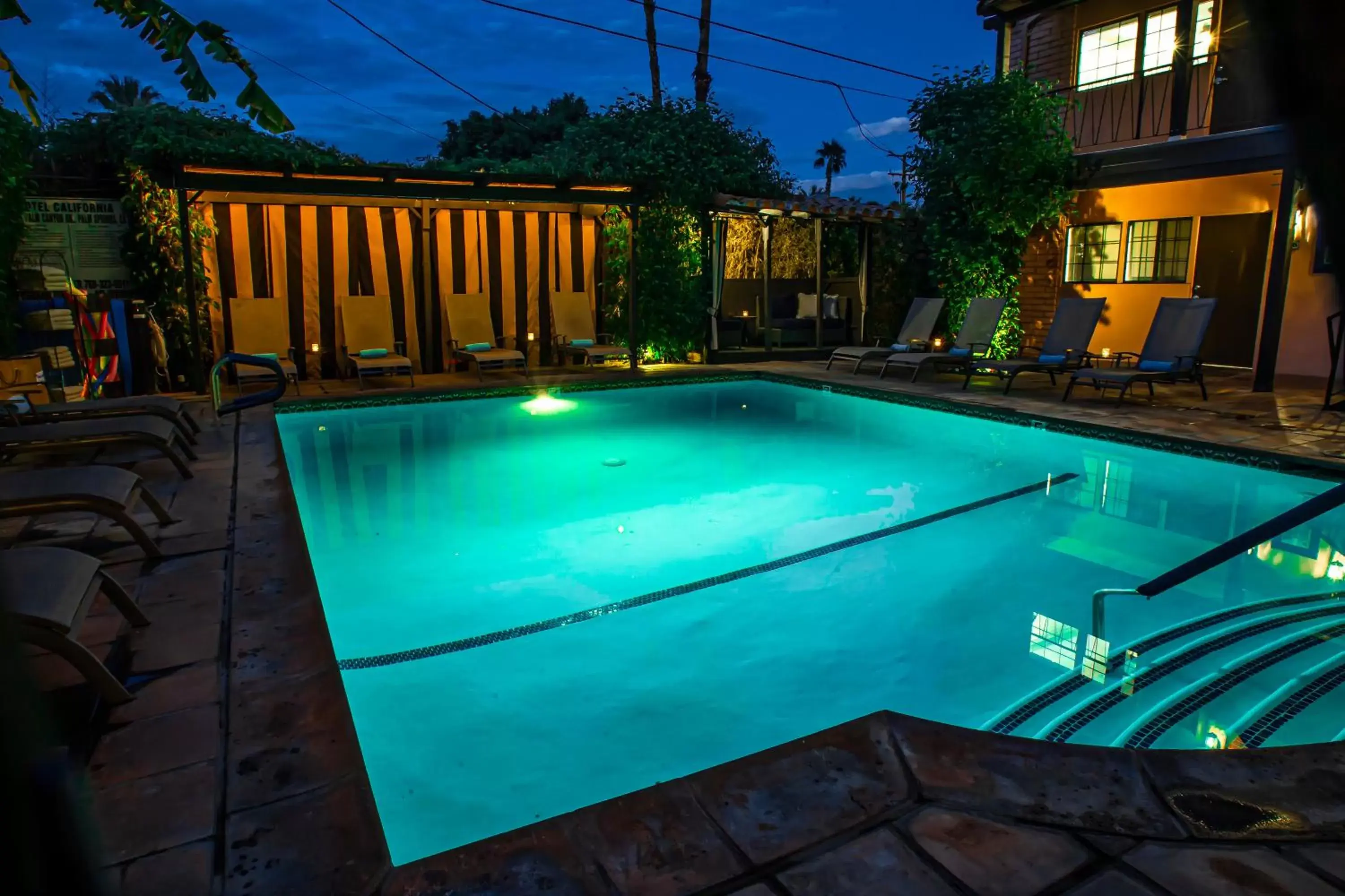 Pool view, Swimming Pool in Hotel California