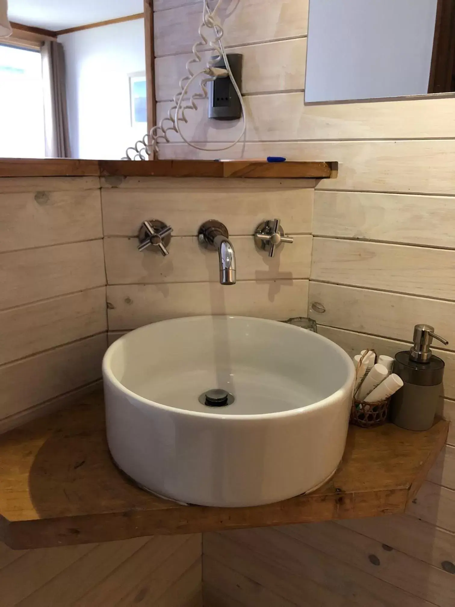 Bathroom in Weskar Lodge Hotel