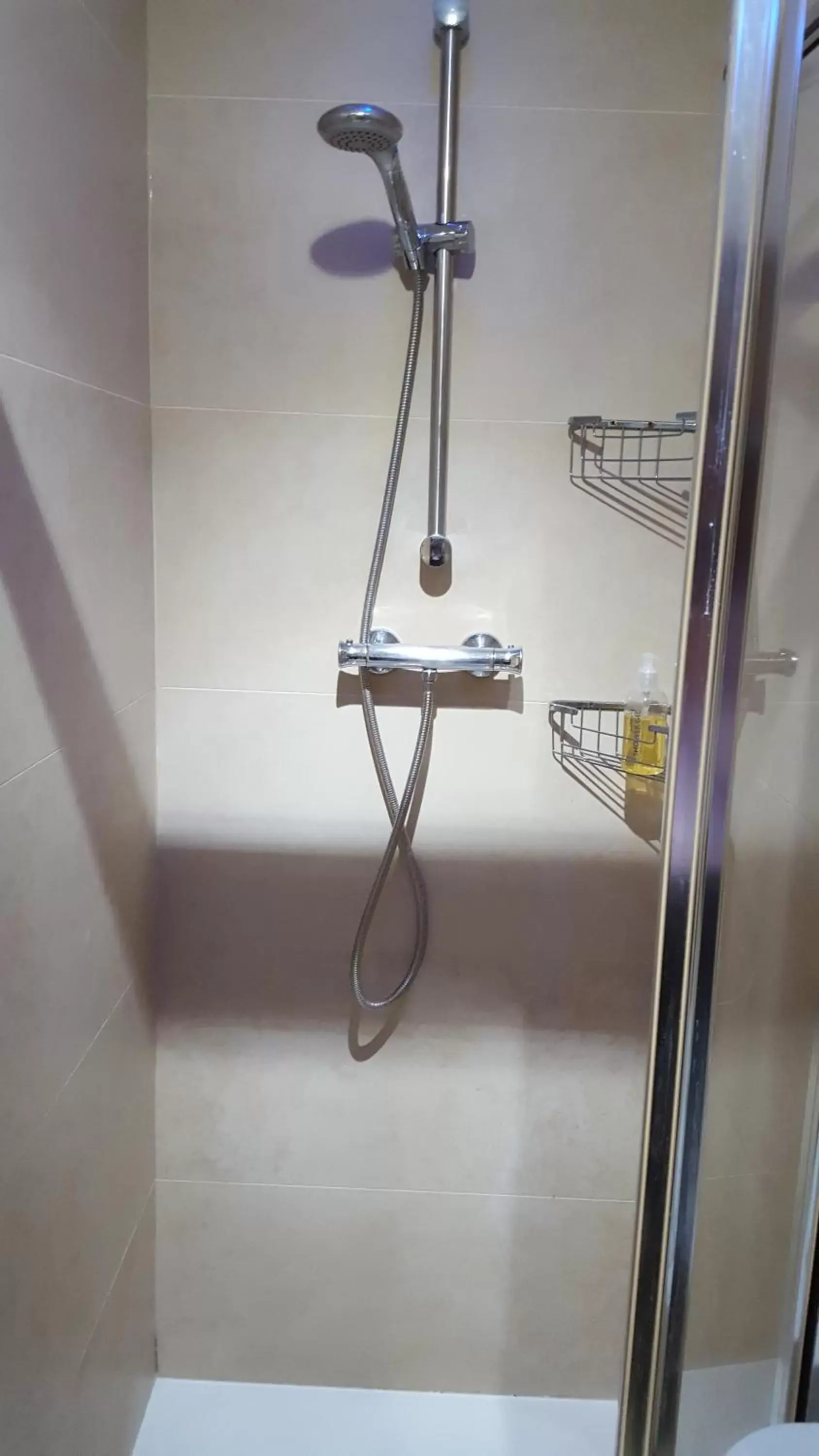 Shower, Bathroom in Rhodes Hotel