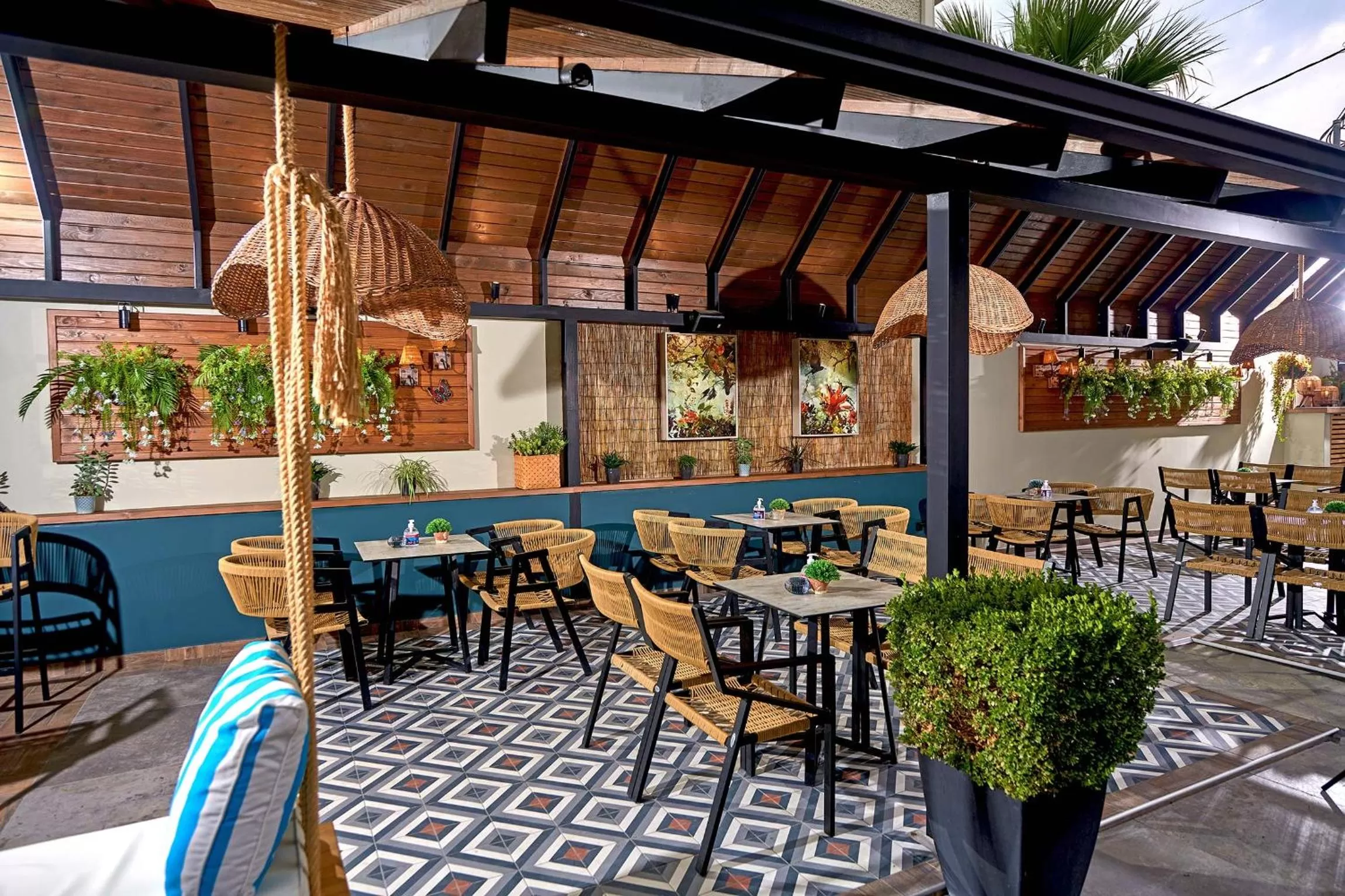 Swimming pool in Principal New Leisure Hotel