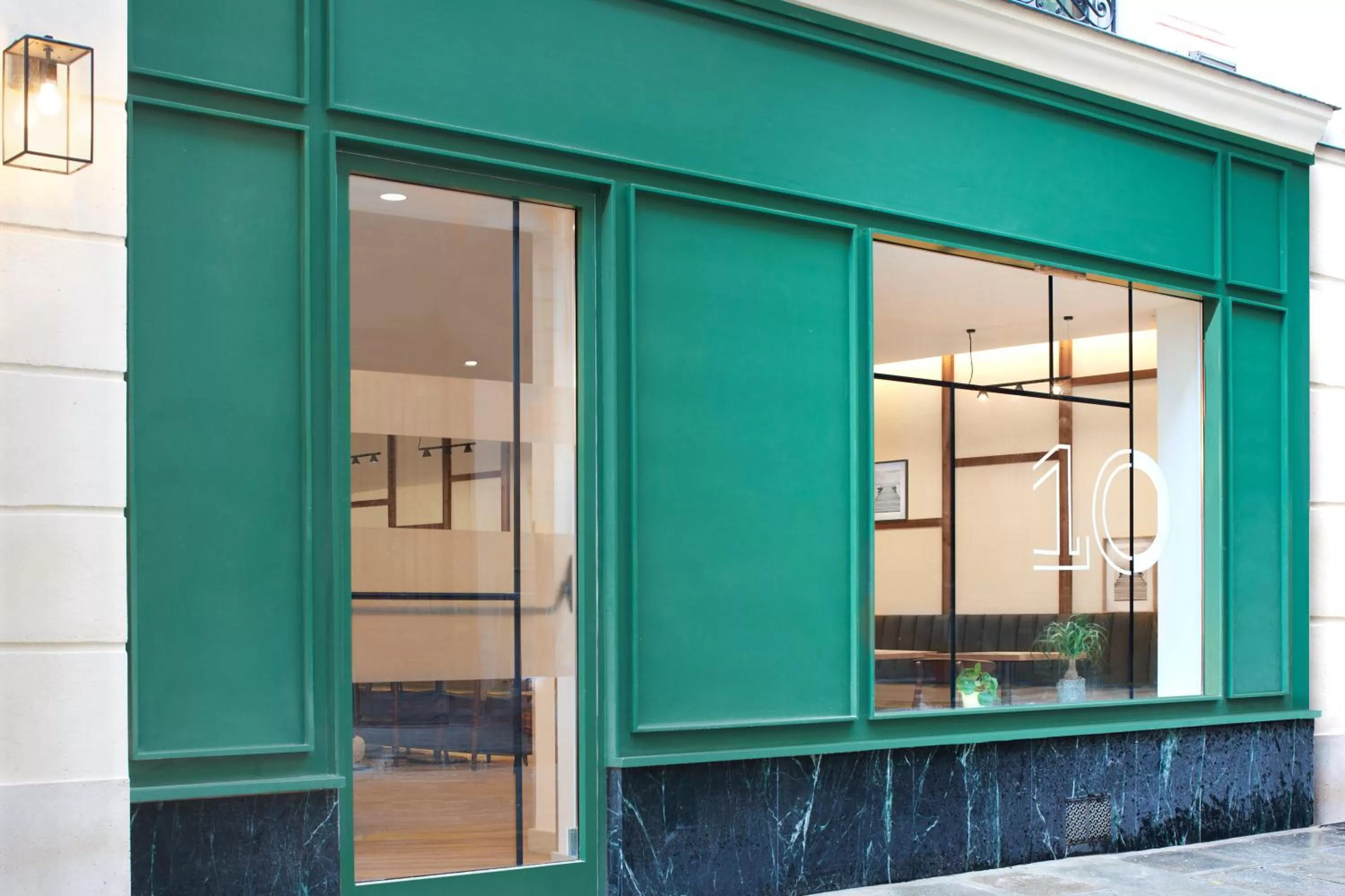 Facade/entrance in Hotel 10 Opéra by HappyCulture