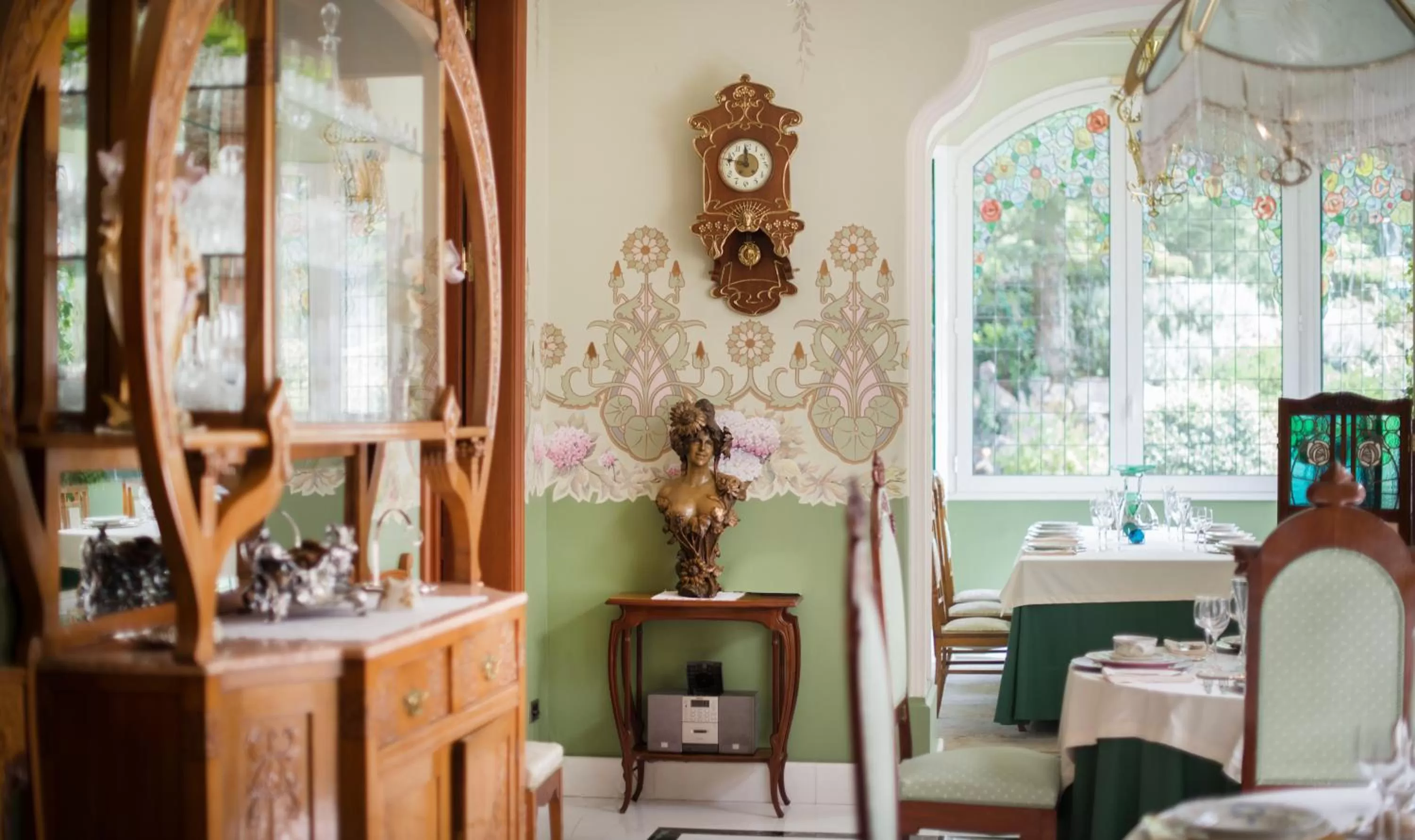 Restaurant/places to eat in Hotel Boutique Edelweiss La Garriga