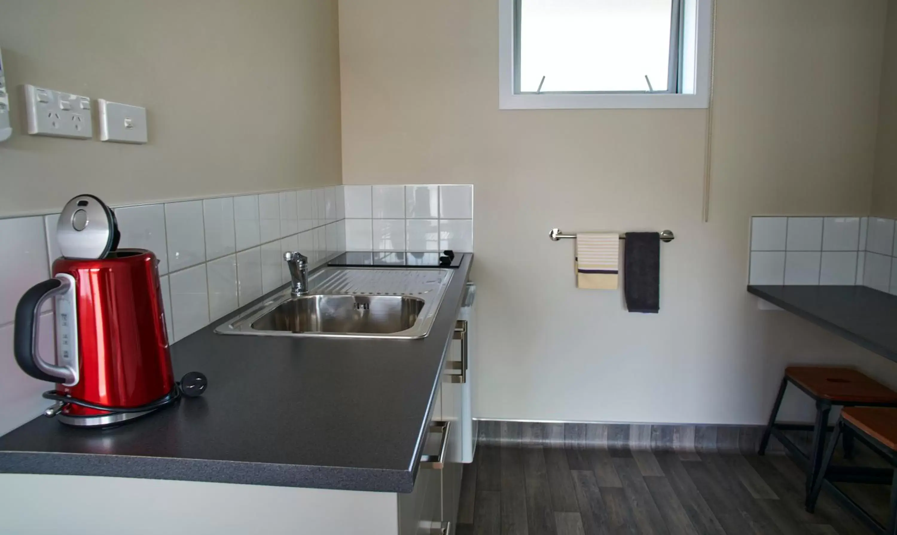 Kitchen or kitchenette, Kitchen/Kitchenette in Aachen Place Motel