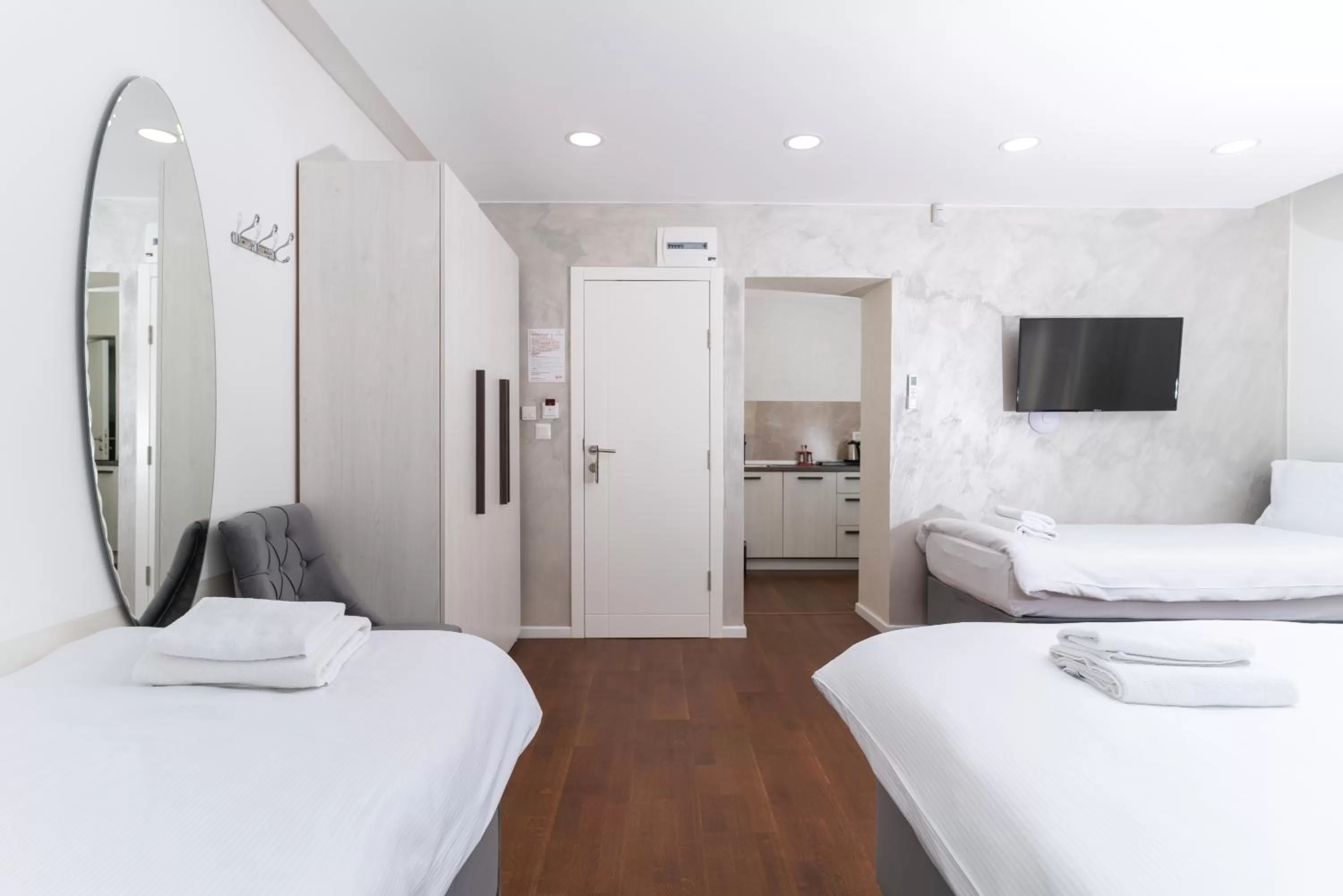 Photo of the whole room, Bed in Ornament Hotel and Apartments