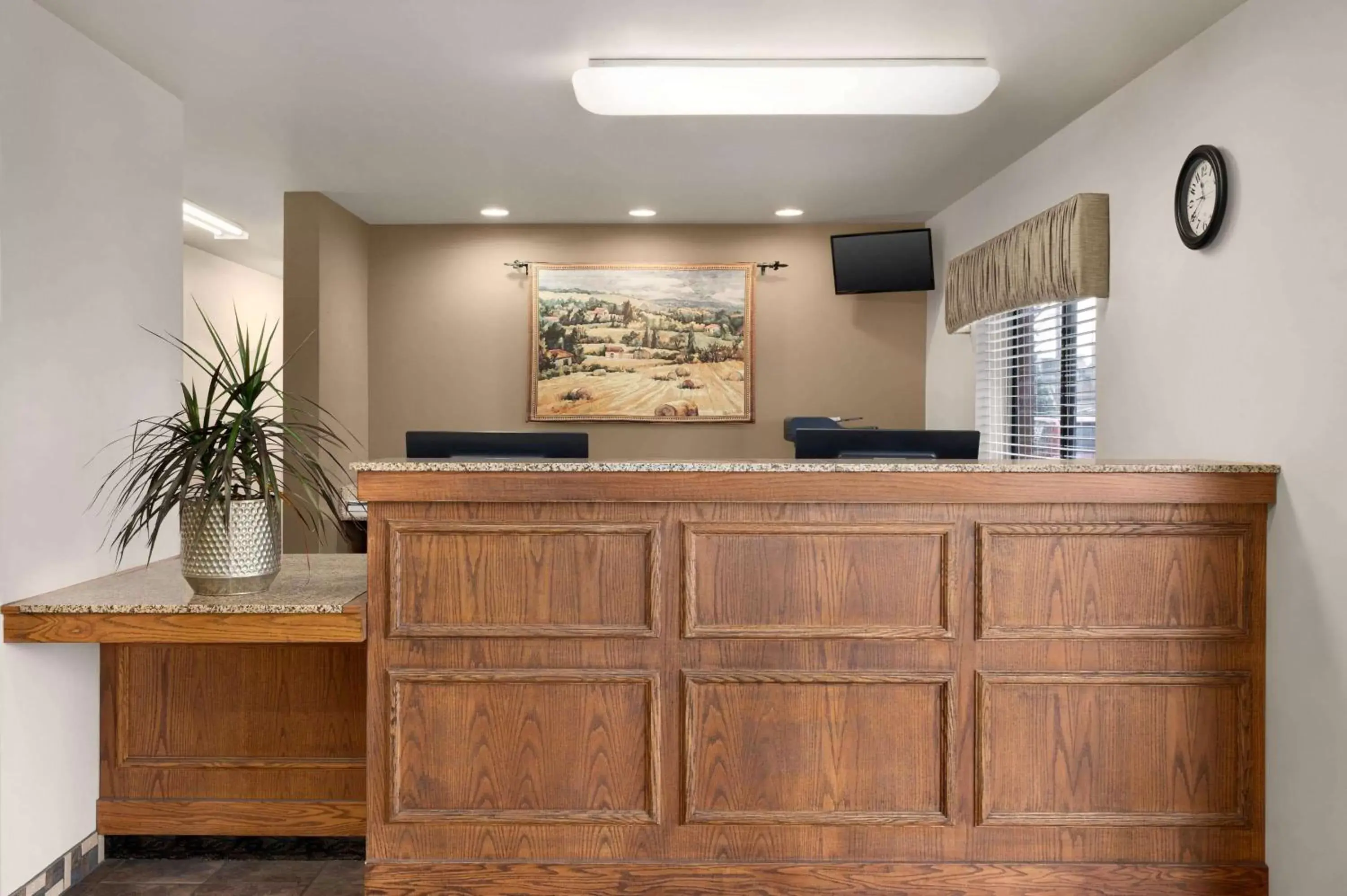 Lobby or reception in Baymont by Wyndham Buffalo Lobby or reception in Baymont by Wyndham Buffalo