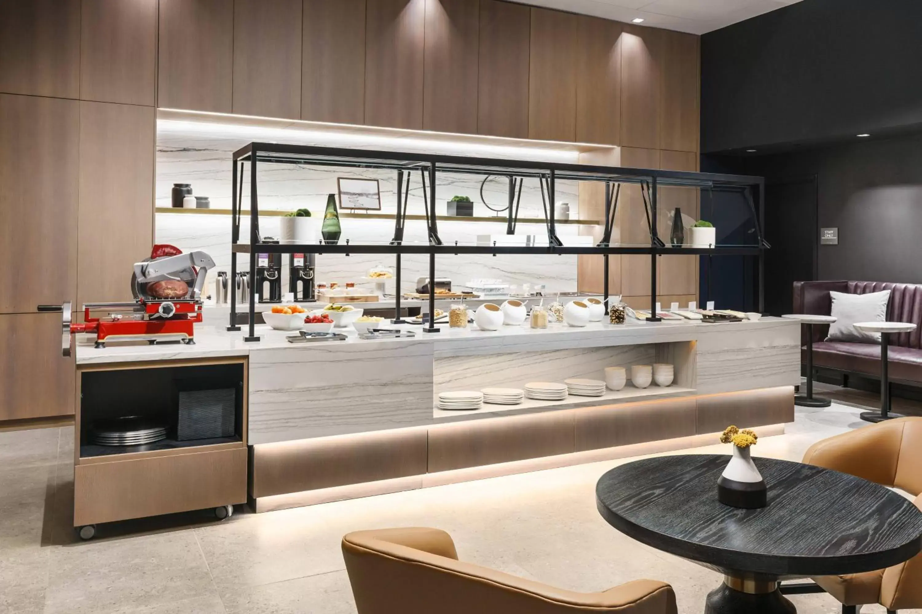 Kitchen or kitchenette, Restaurant/Places to Eat in AC Hotel by Marriott Washington DC Downtown