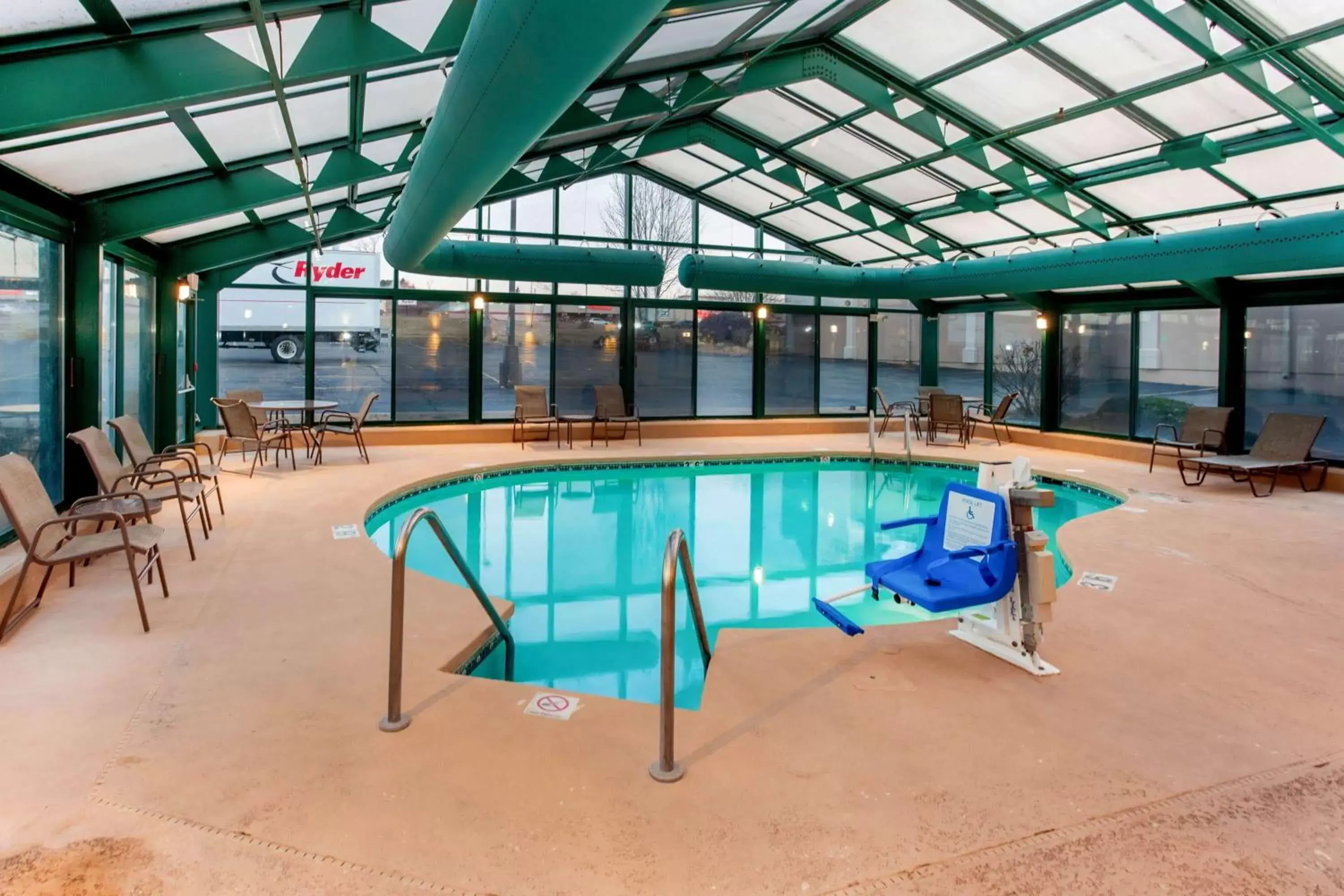 On site, Swimming Pool in La Quinta Inn by Wyndham Wausau