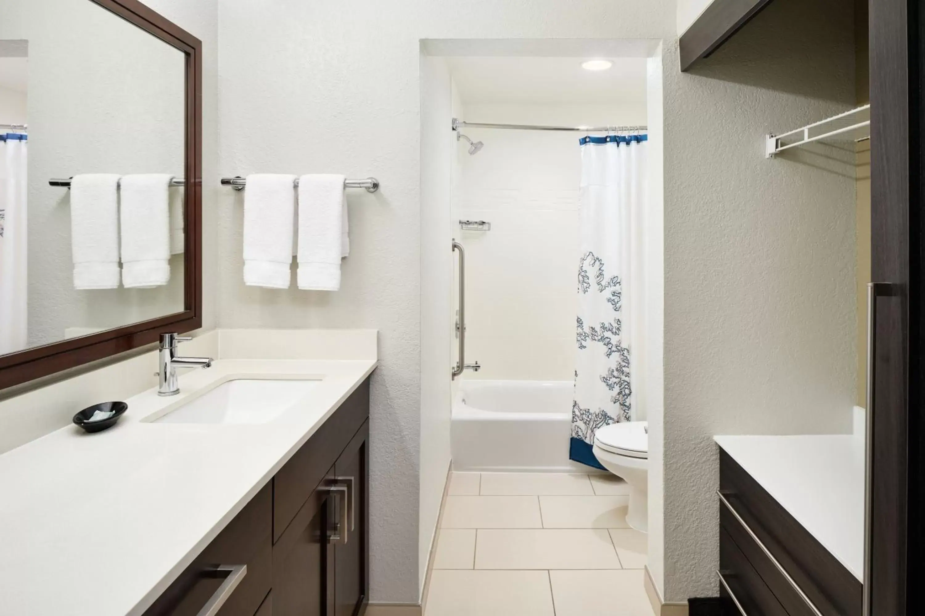 Bathroom in Residence Inn Fort Lauderdale Plantation