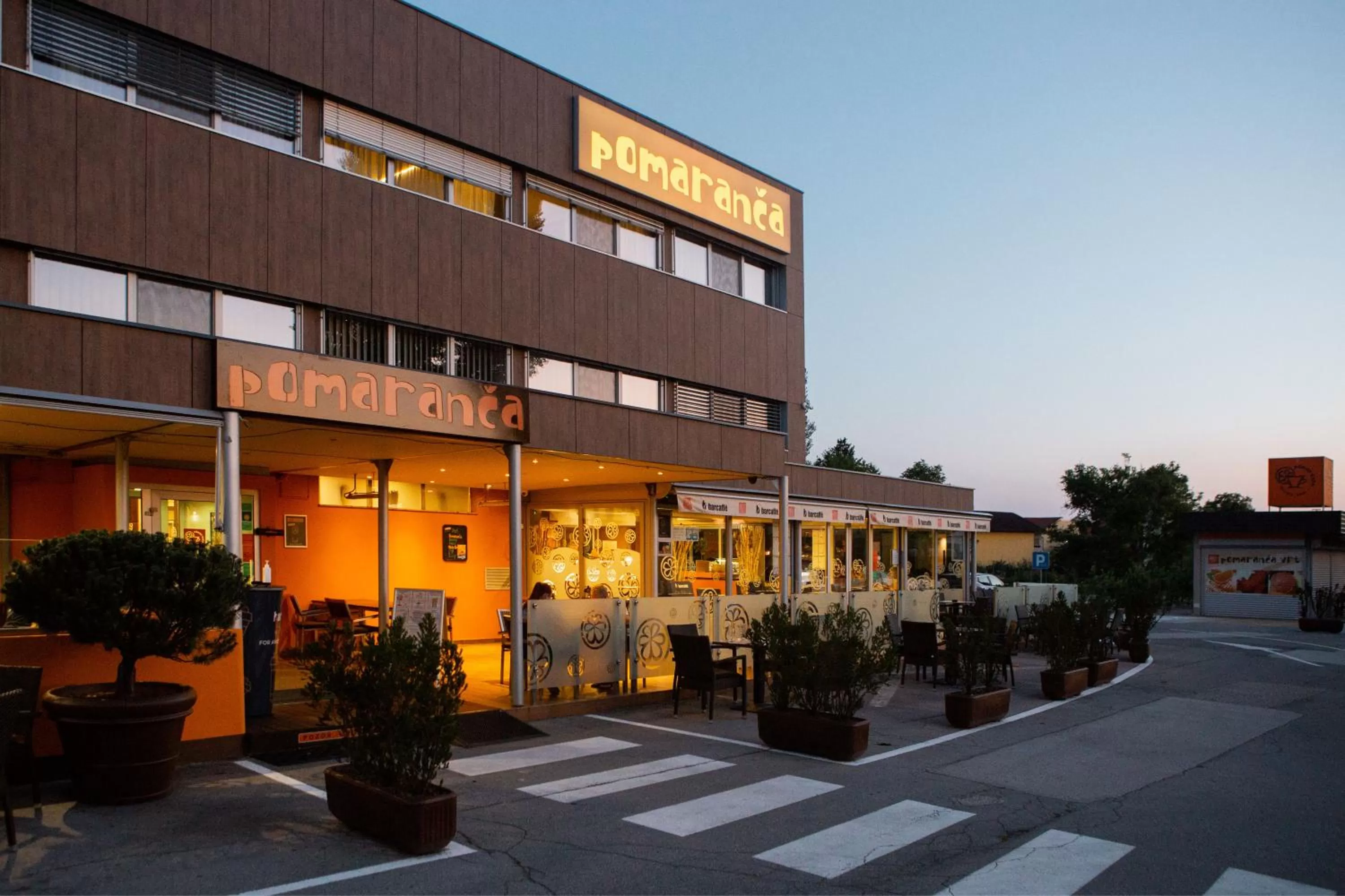 Property building in Hotel Pomaranča