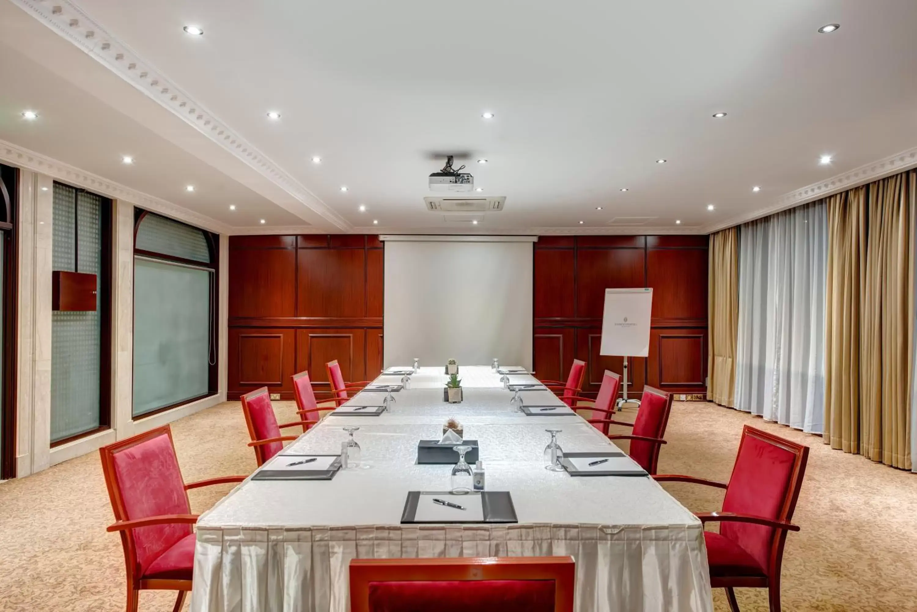 Meeting/conference room in InterContinental Muscat, an IHG Hotel