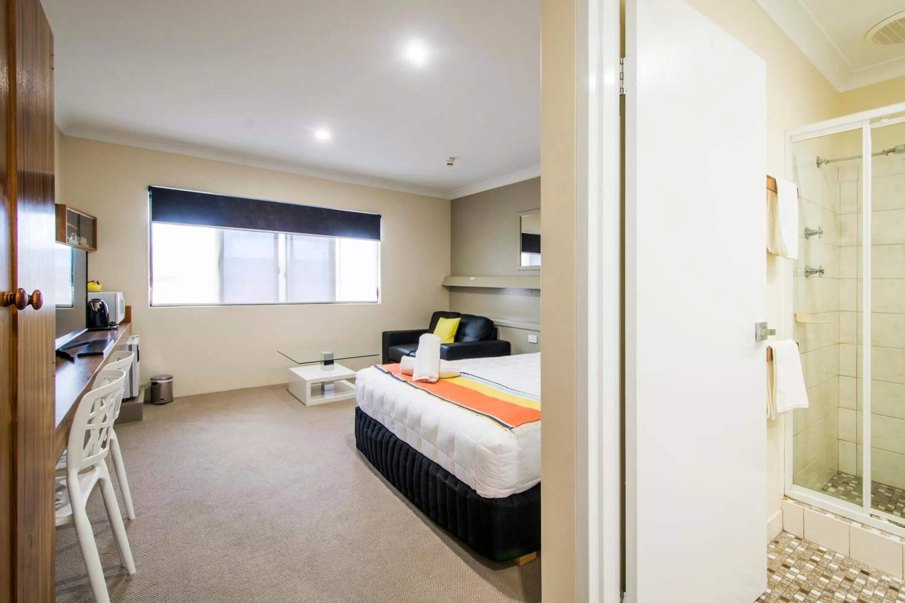 Bedroom, Bed in Abbey Motor Inn