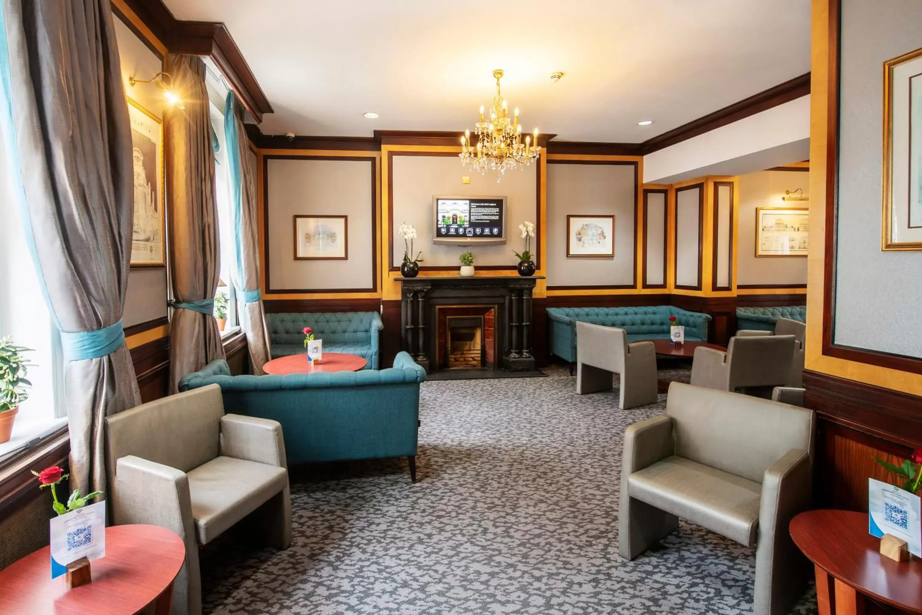 Lounge or bar, Seating Area in Langham Court Hotel