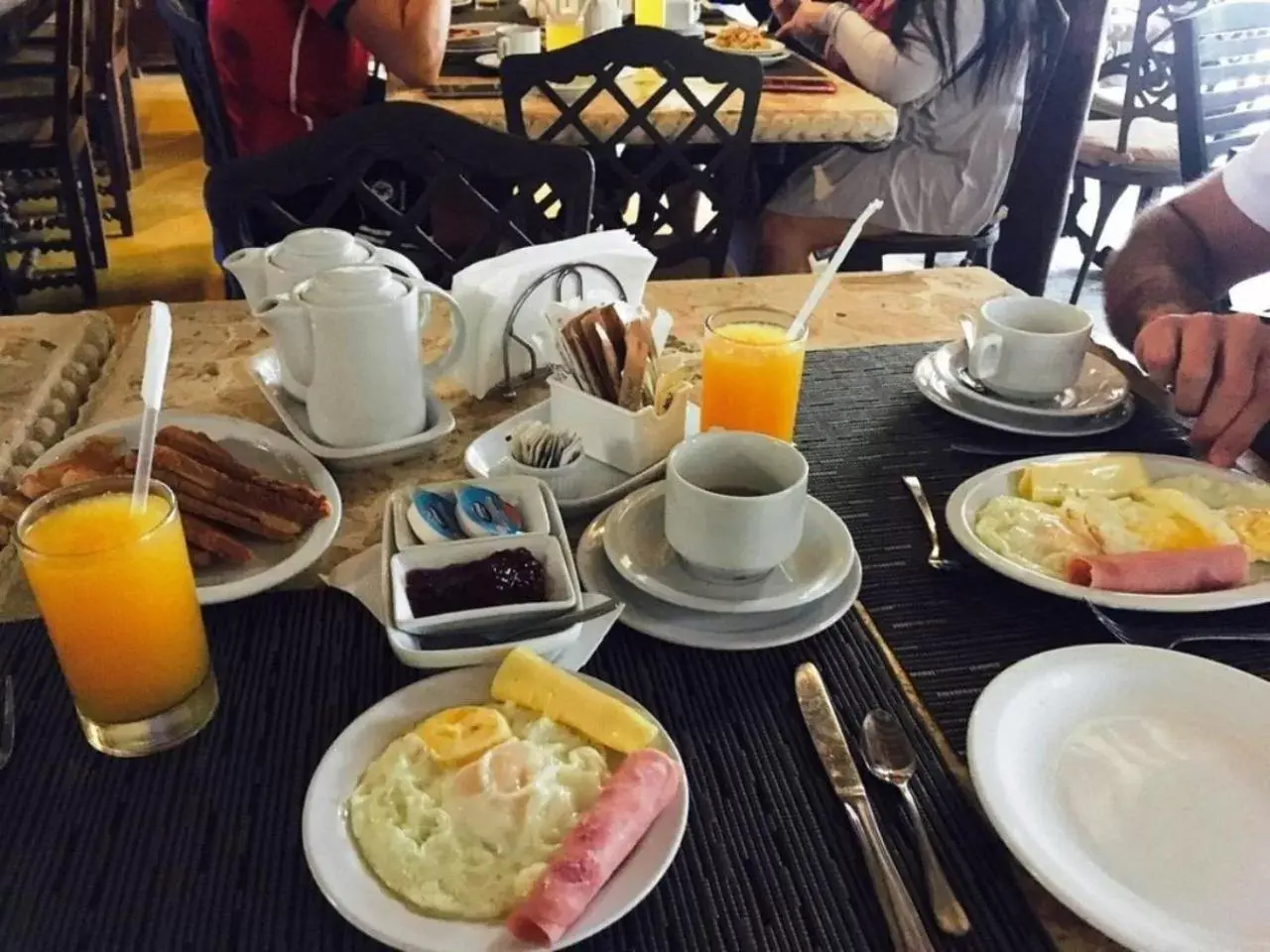 Continental breakfast, Breakfast in Hotel Coco Plaza
