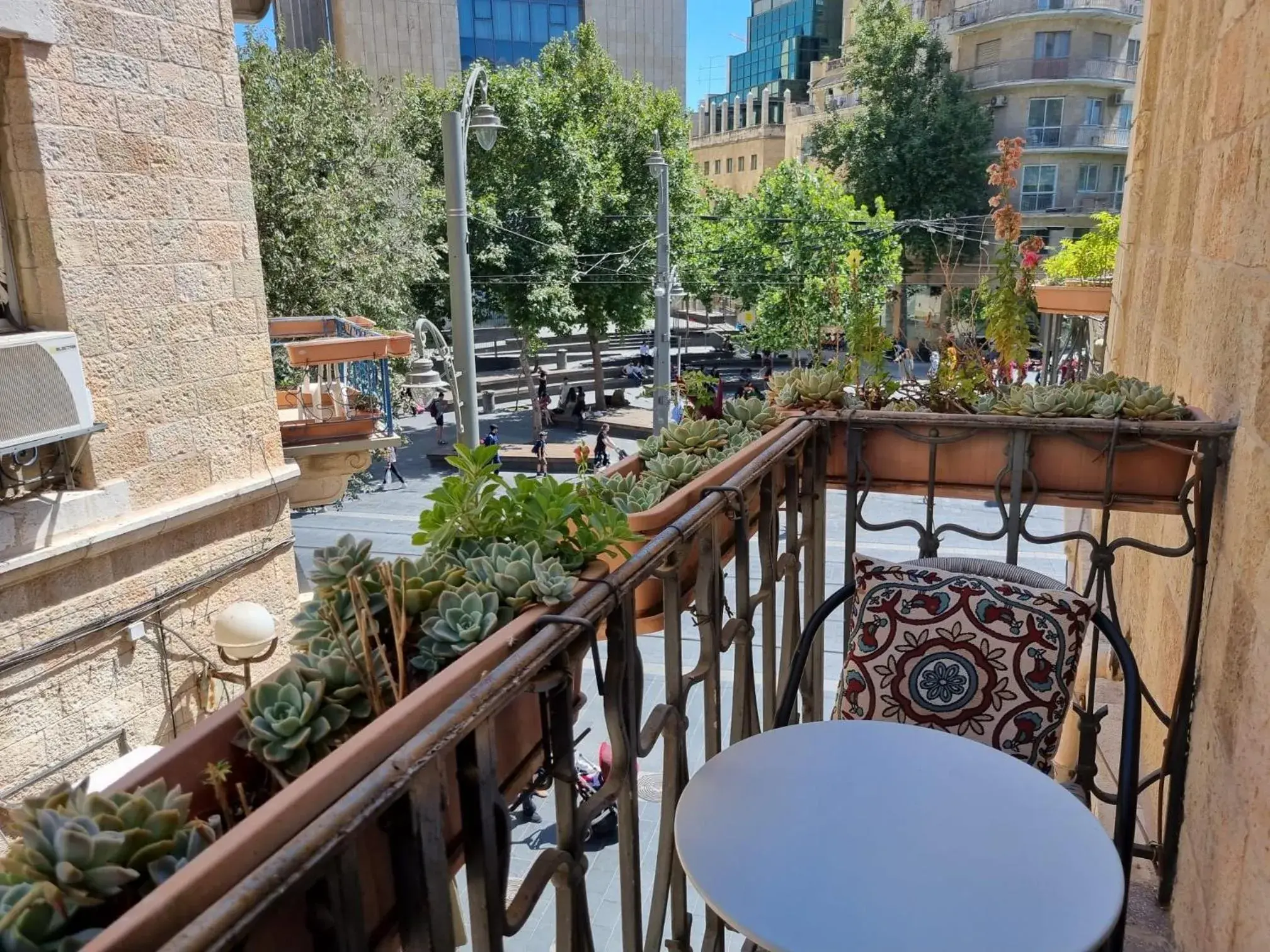 Balcony/Terrace in Jerusalem Hostel