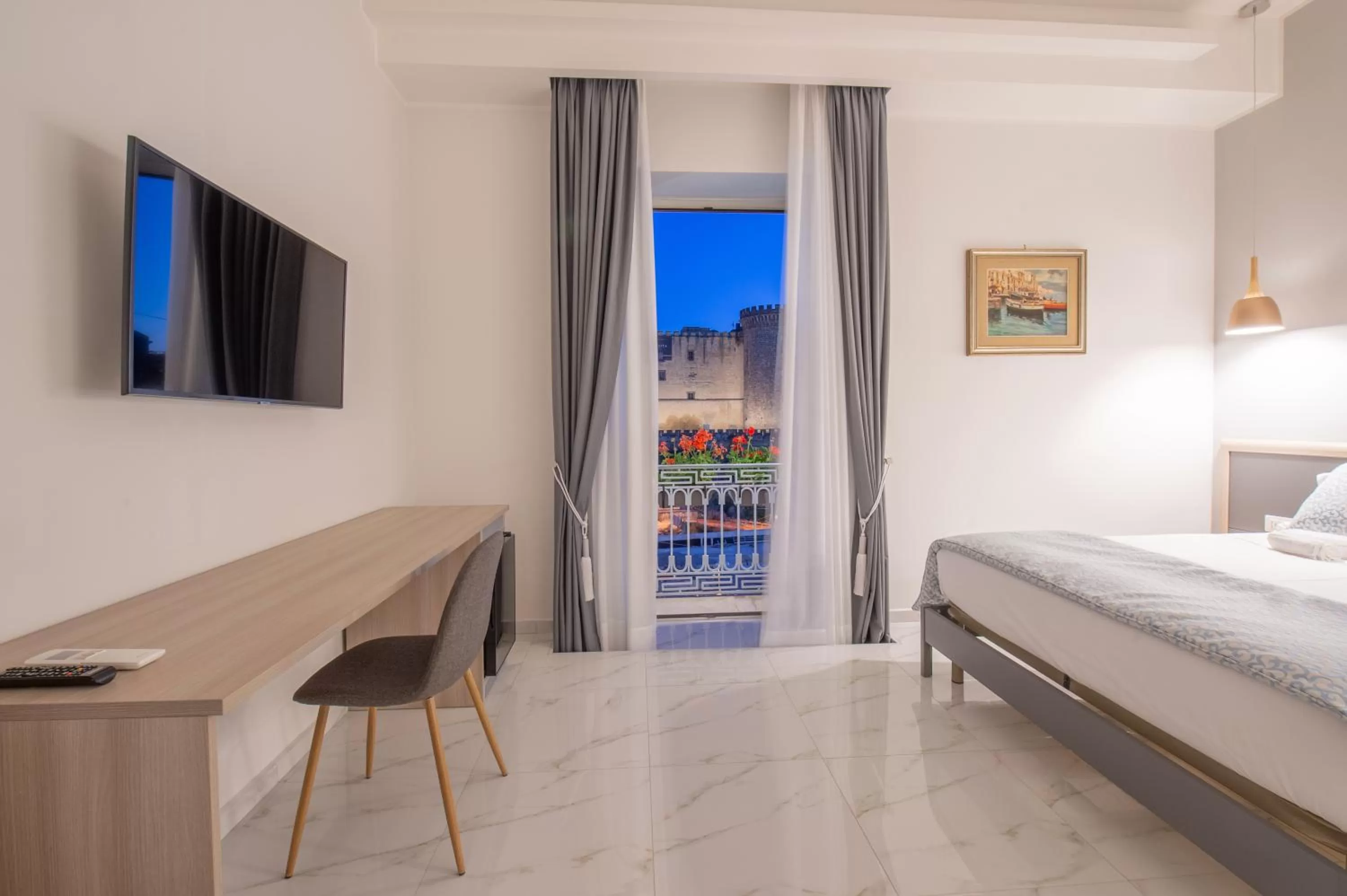 Nearby landmark, Bed in MAIN - Municipio