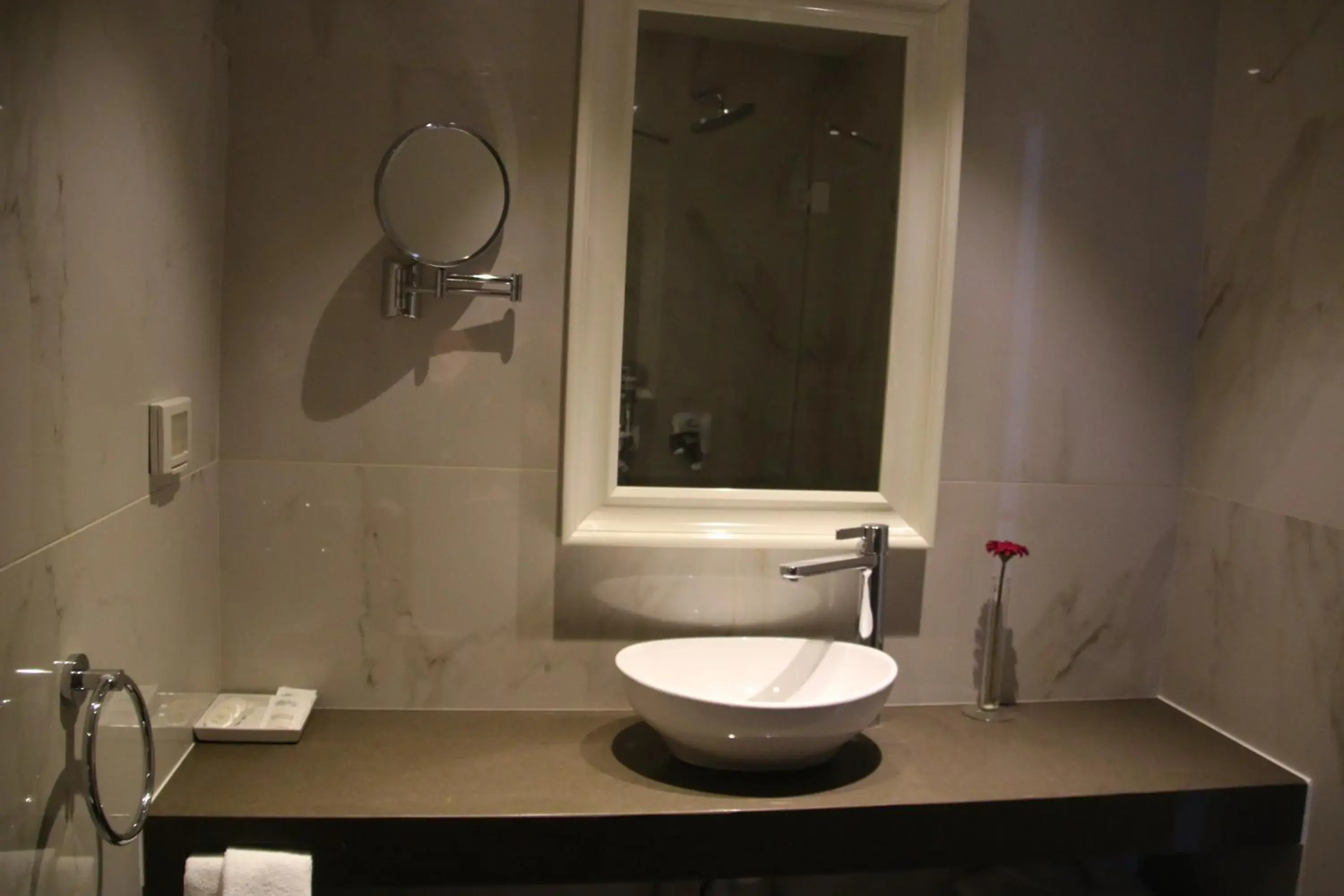 Shower, Bathroom in Kikar Boutique Hotel