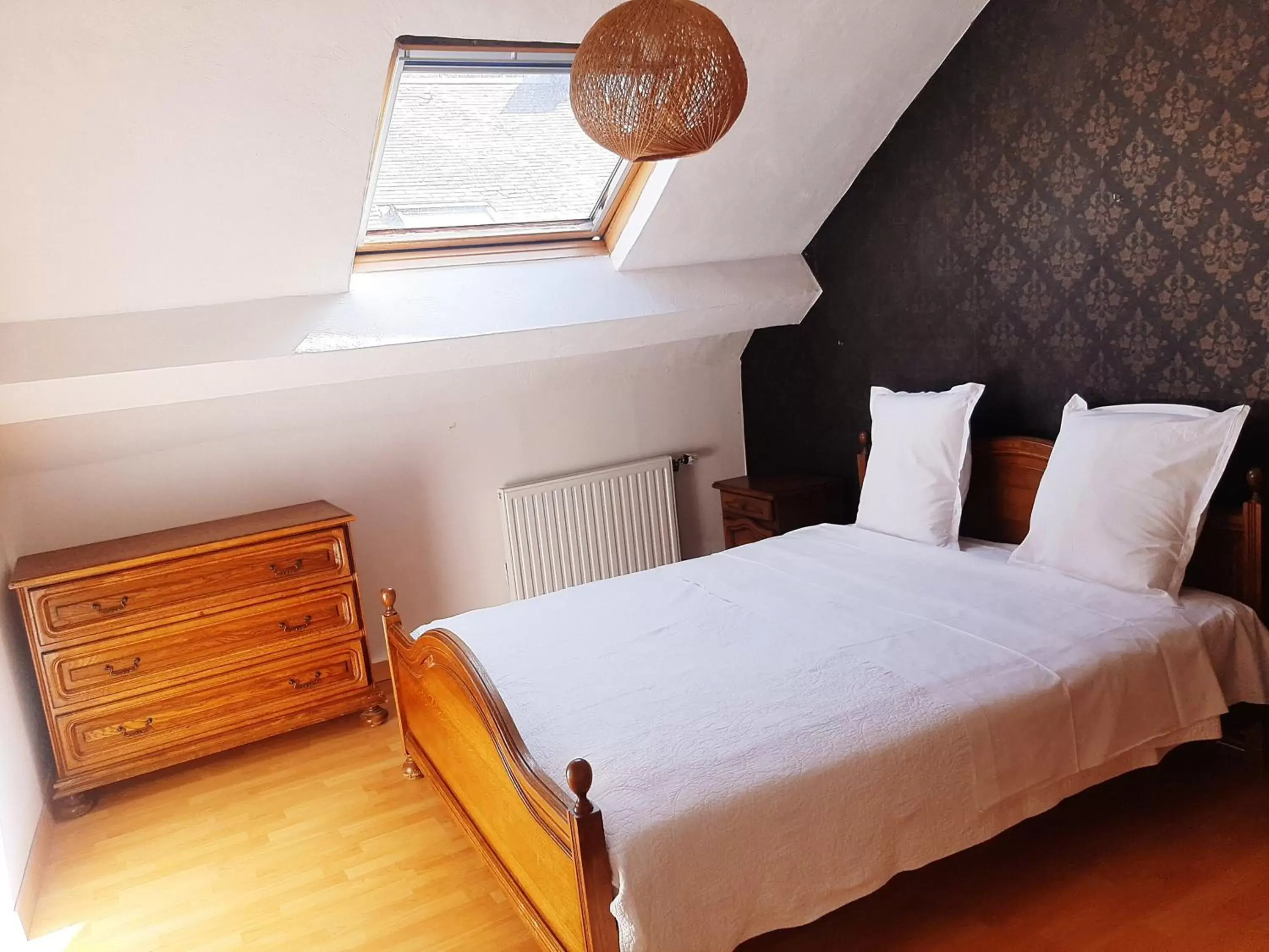 Two-Bedroom House - single occupancy in Golden Lion Two-Bedroom House - single occupancy in Golden Lion