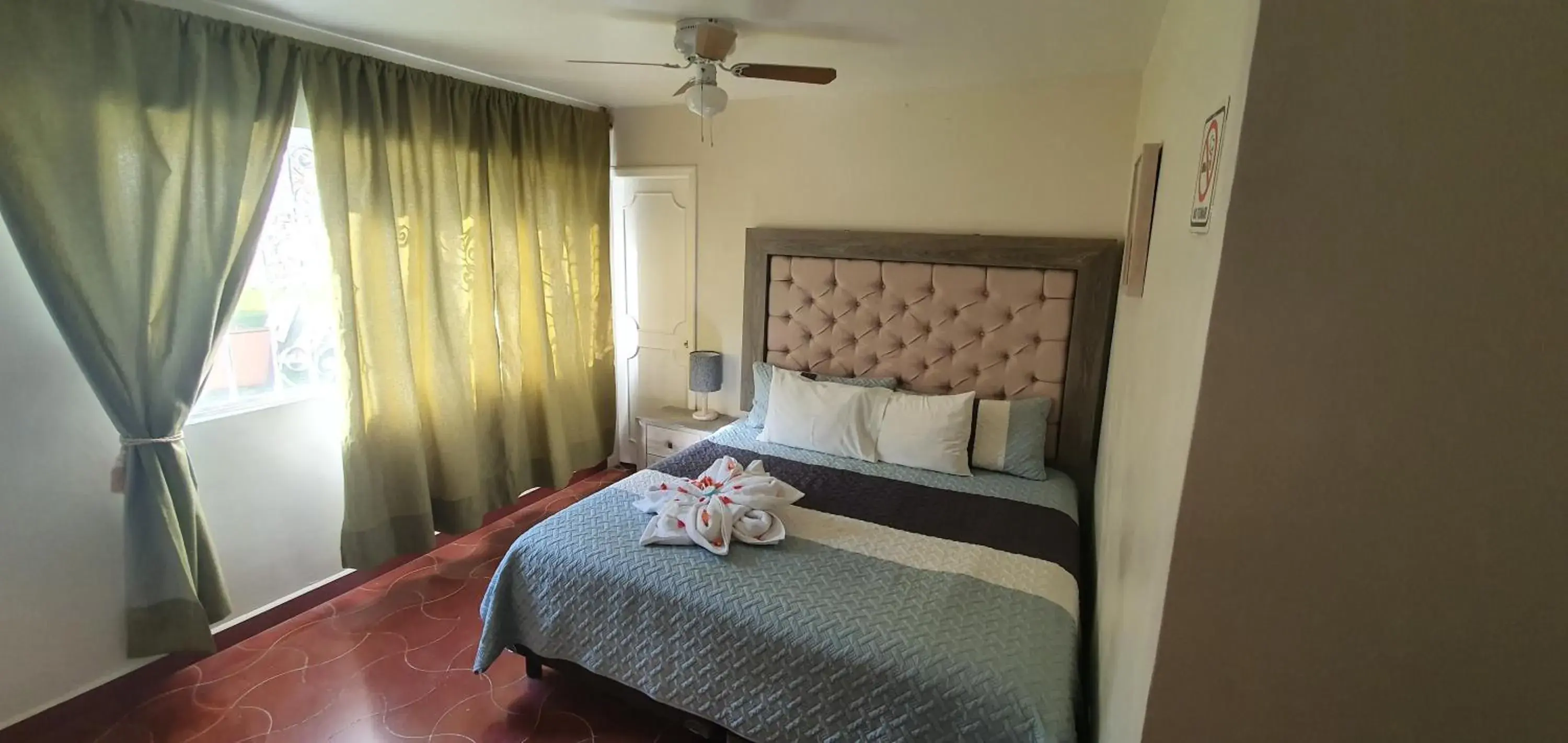 Bed in Victoria Hotel y Spa