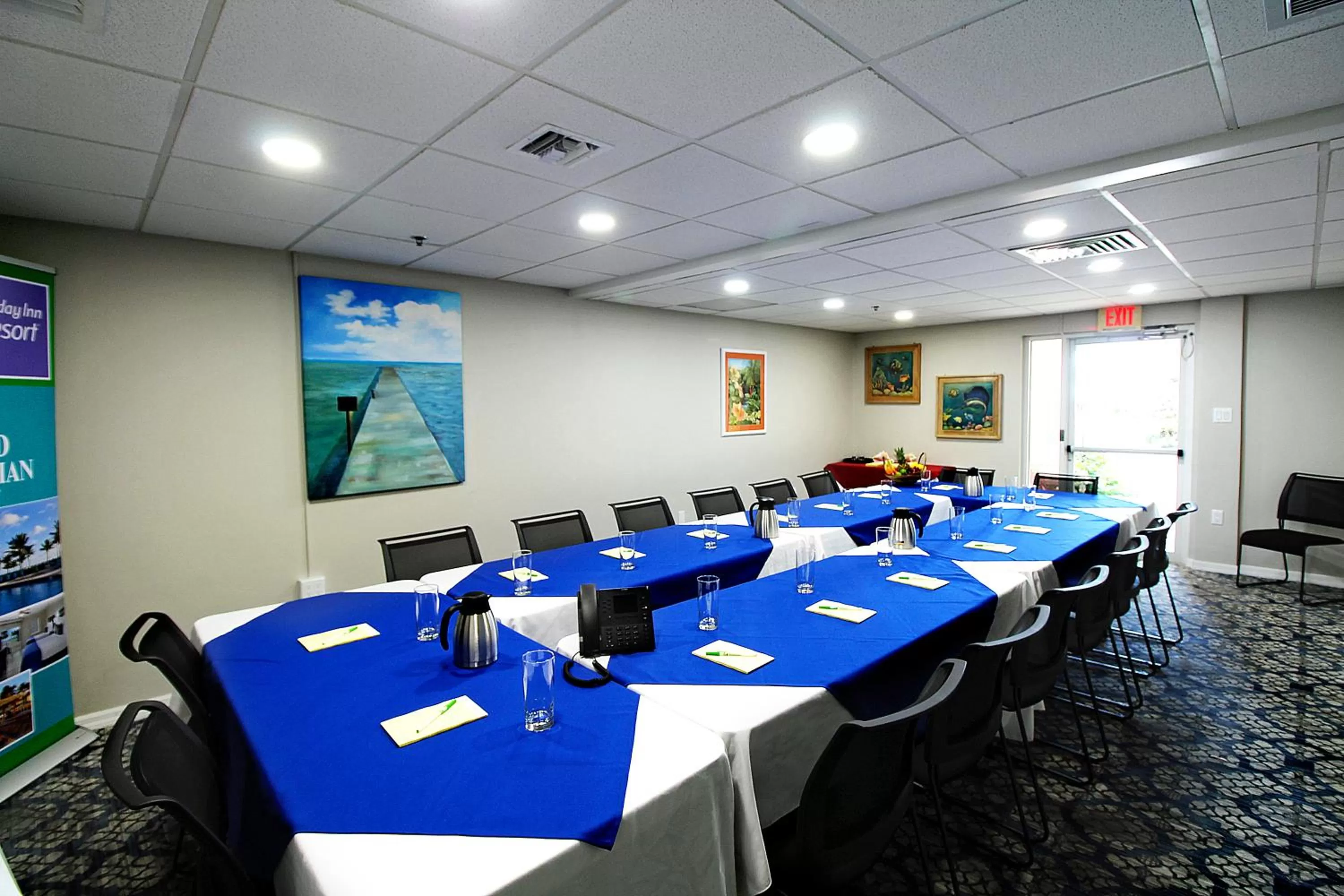 Business facilities in The Grand Caymanian Resort