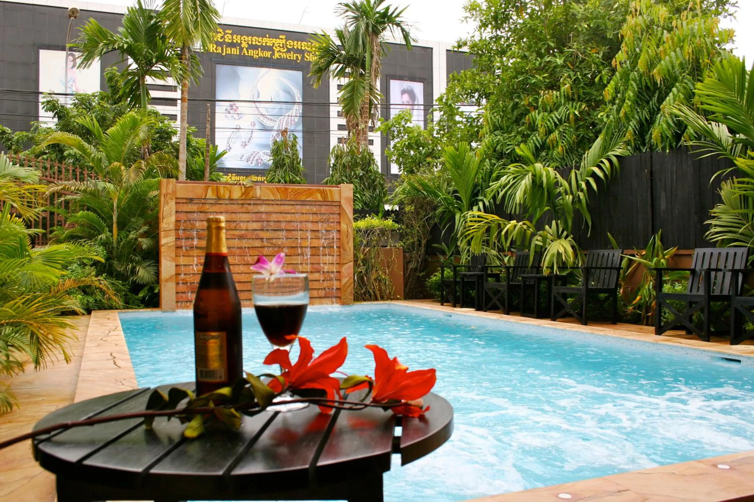 Swimming pool in Shining Angkor Boutique Hotel