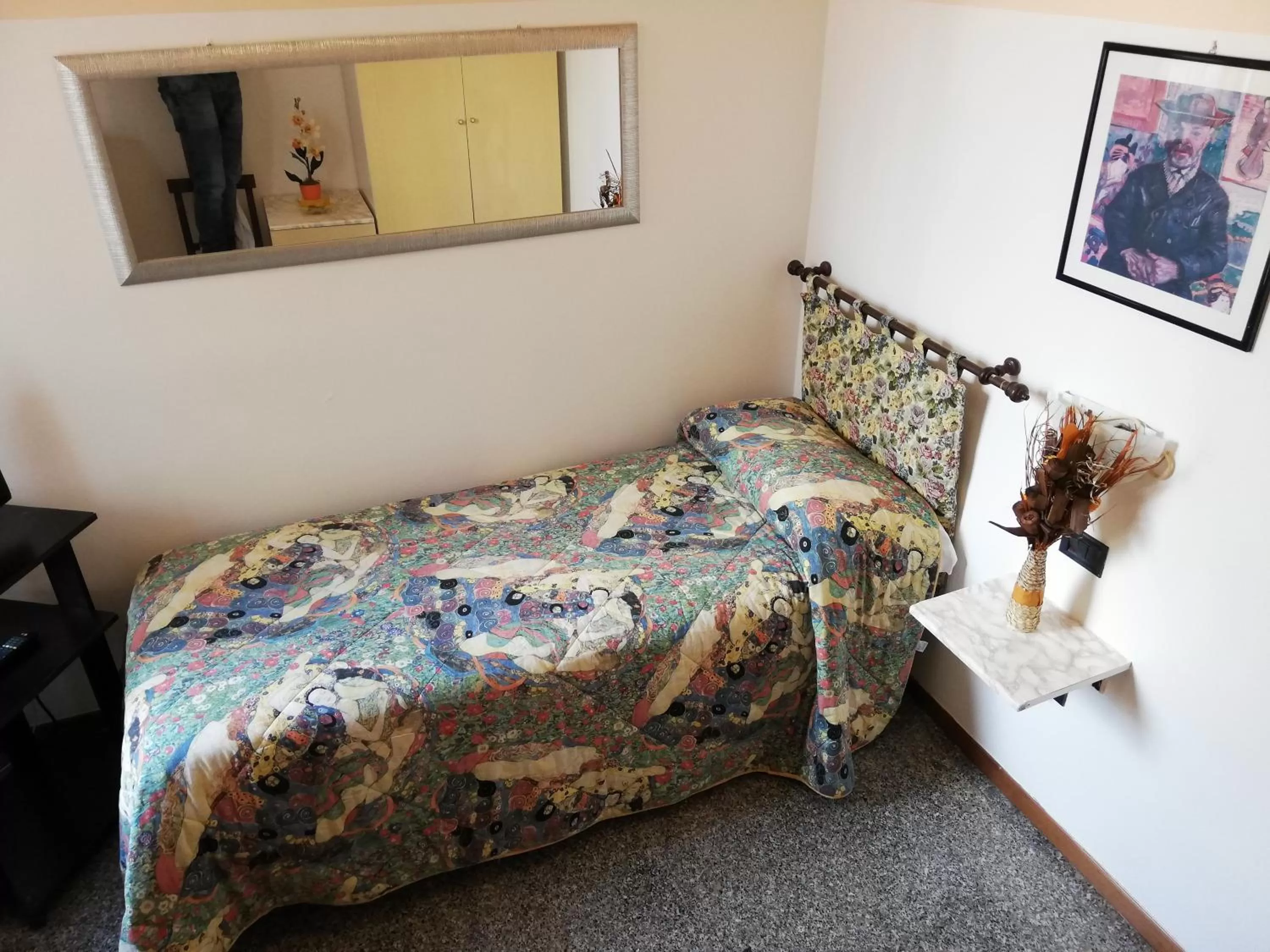 Bed in Cantina Dell'Arte