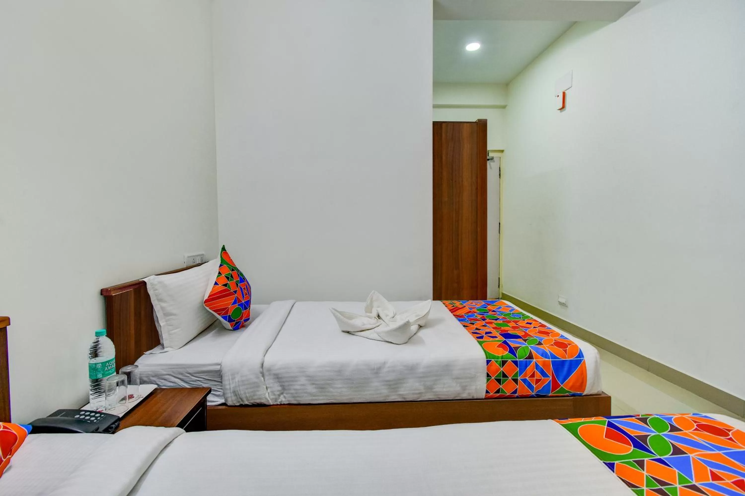 Bedroom, Bed in FabHotel PAS Residency - Nr Marina Beach