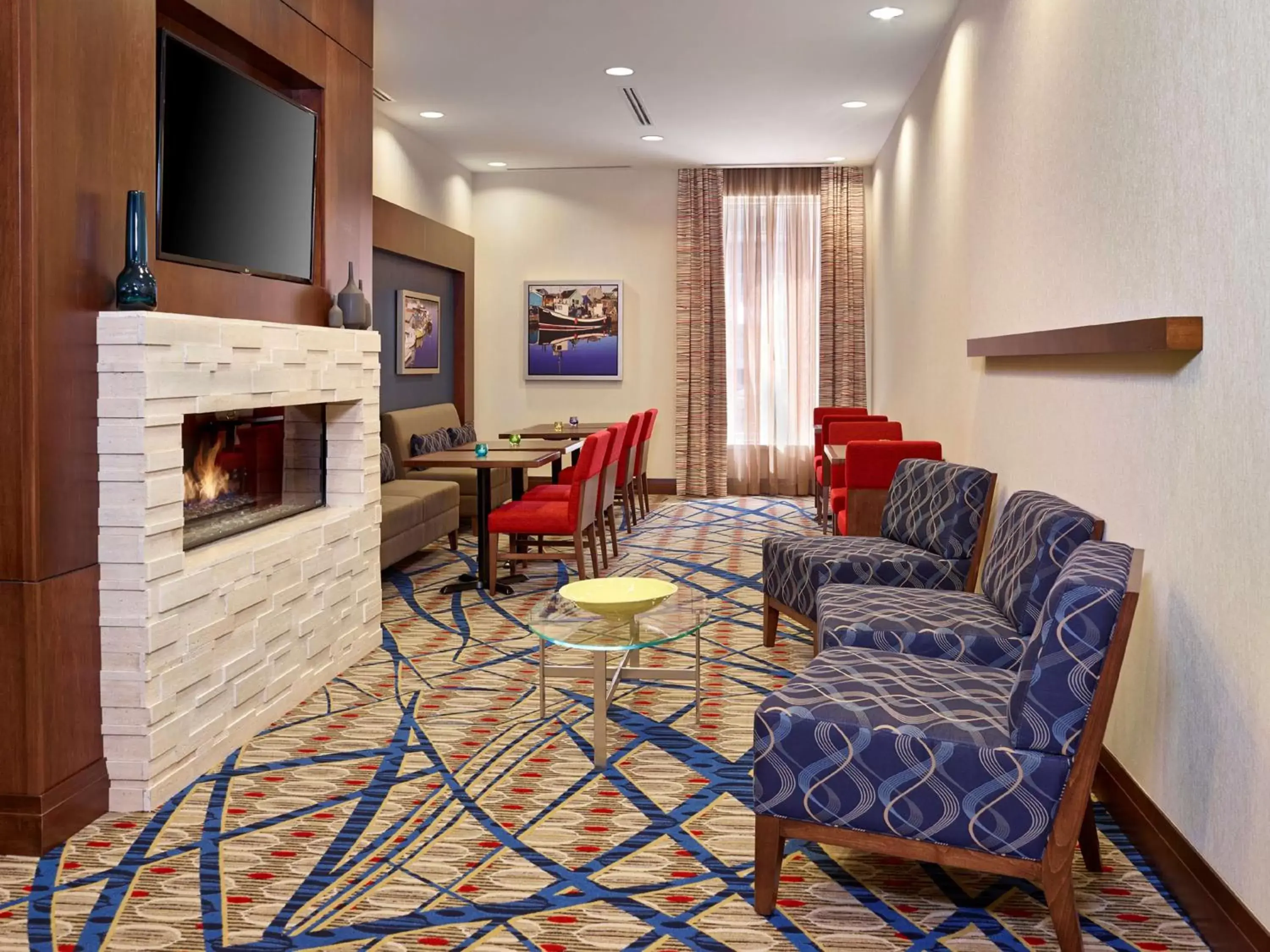 Lobby or reception, Seating Area in Hampton Inn by Hilton Halifax Downtown