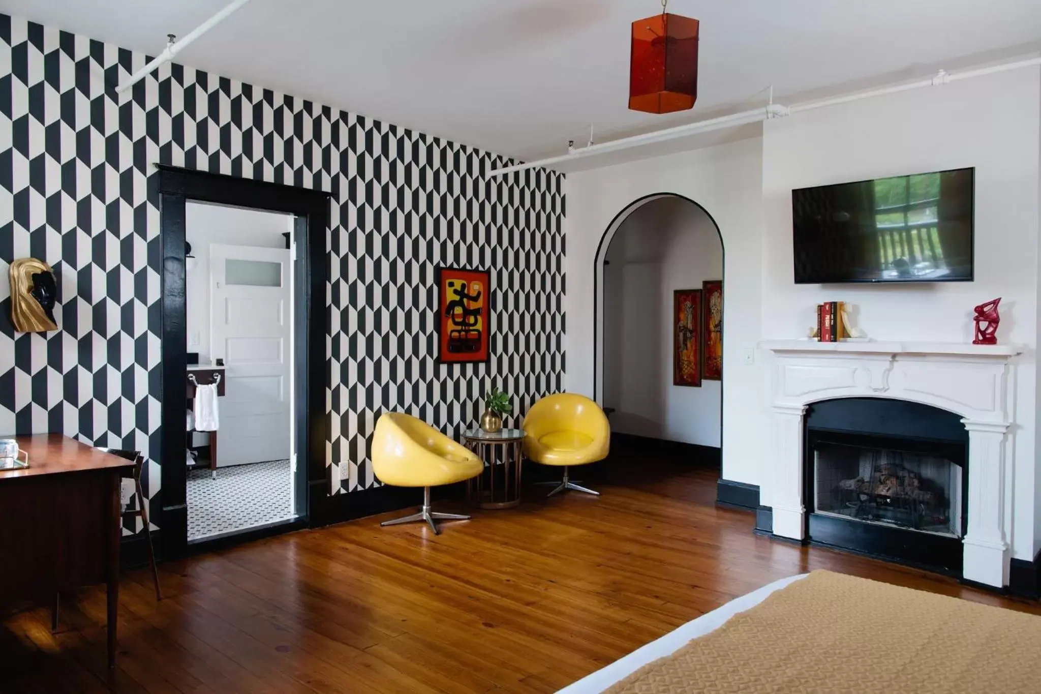 TV and multimedia, Seating Area in The Dwell Hotel, a Member of Design Hotels