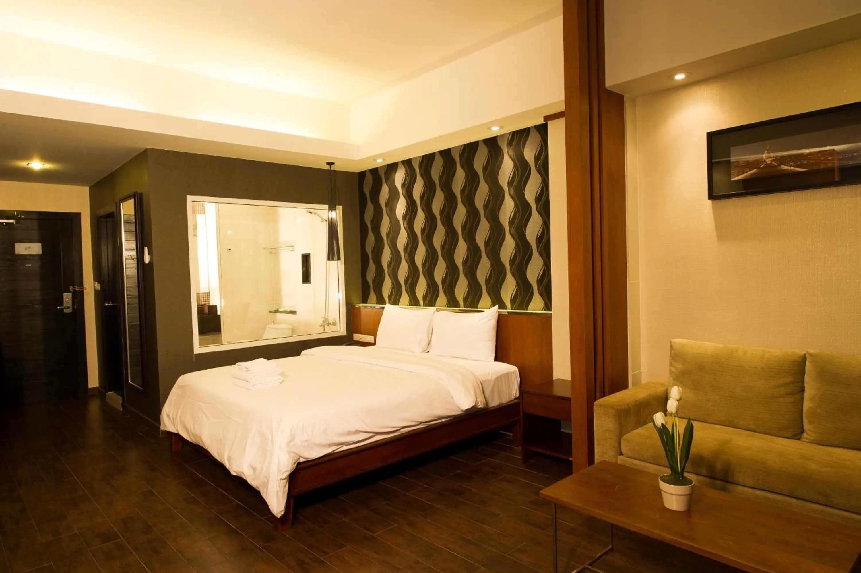 Photo of the whole room, Bed in Inn Residence Serviced Suites - SHA Extra Plus