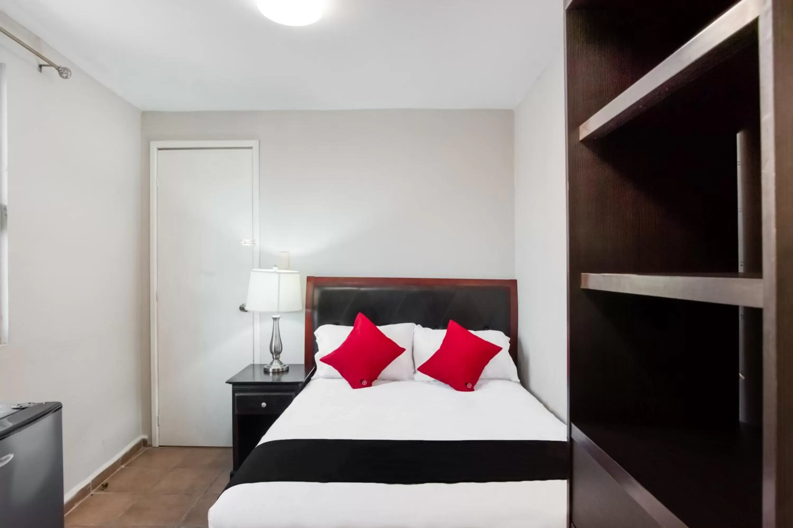 Bedroom, Bed in Boca Inn Hotel & Suites