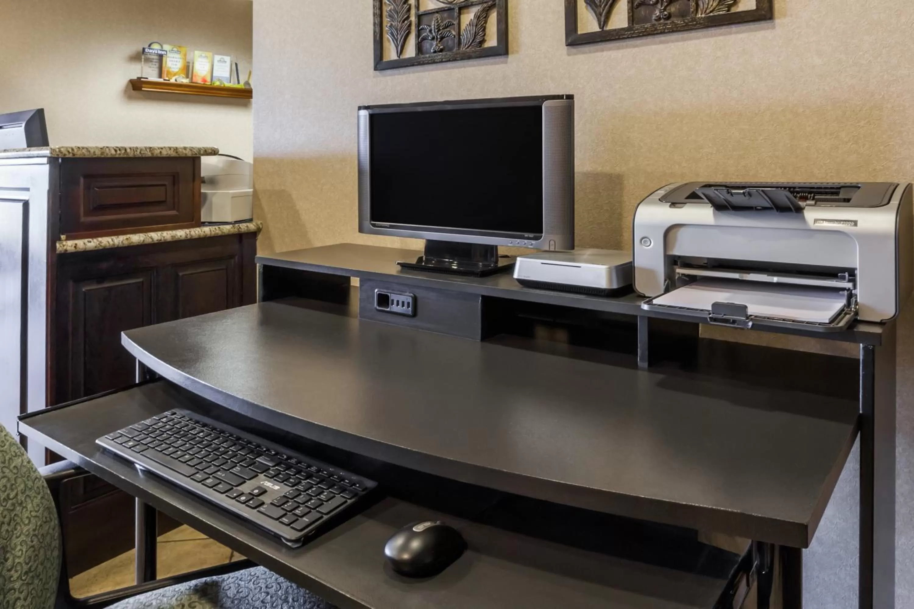 Business facilities in Days Inn by Wyndham Central City