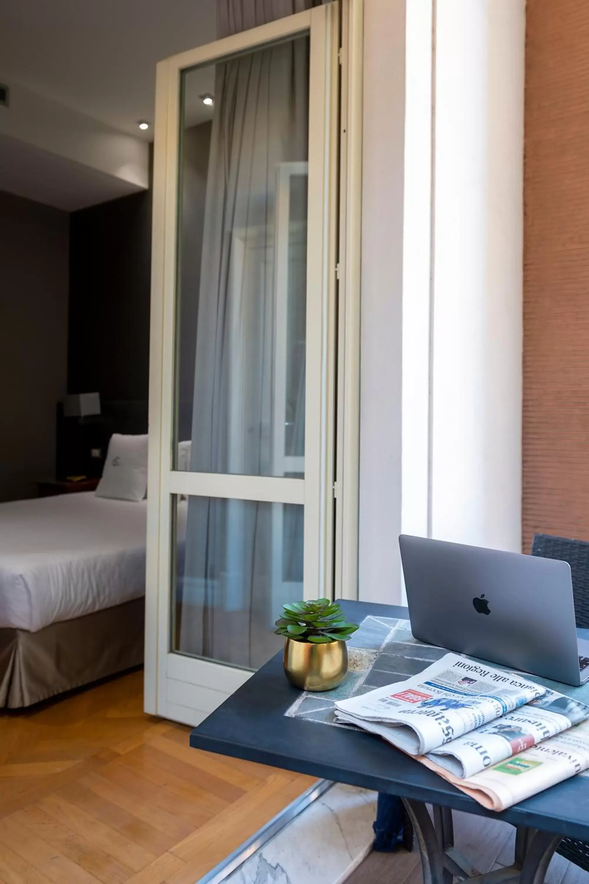 Balcony/Terrace, Bed in Hotel Principe Torlonia