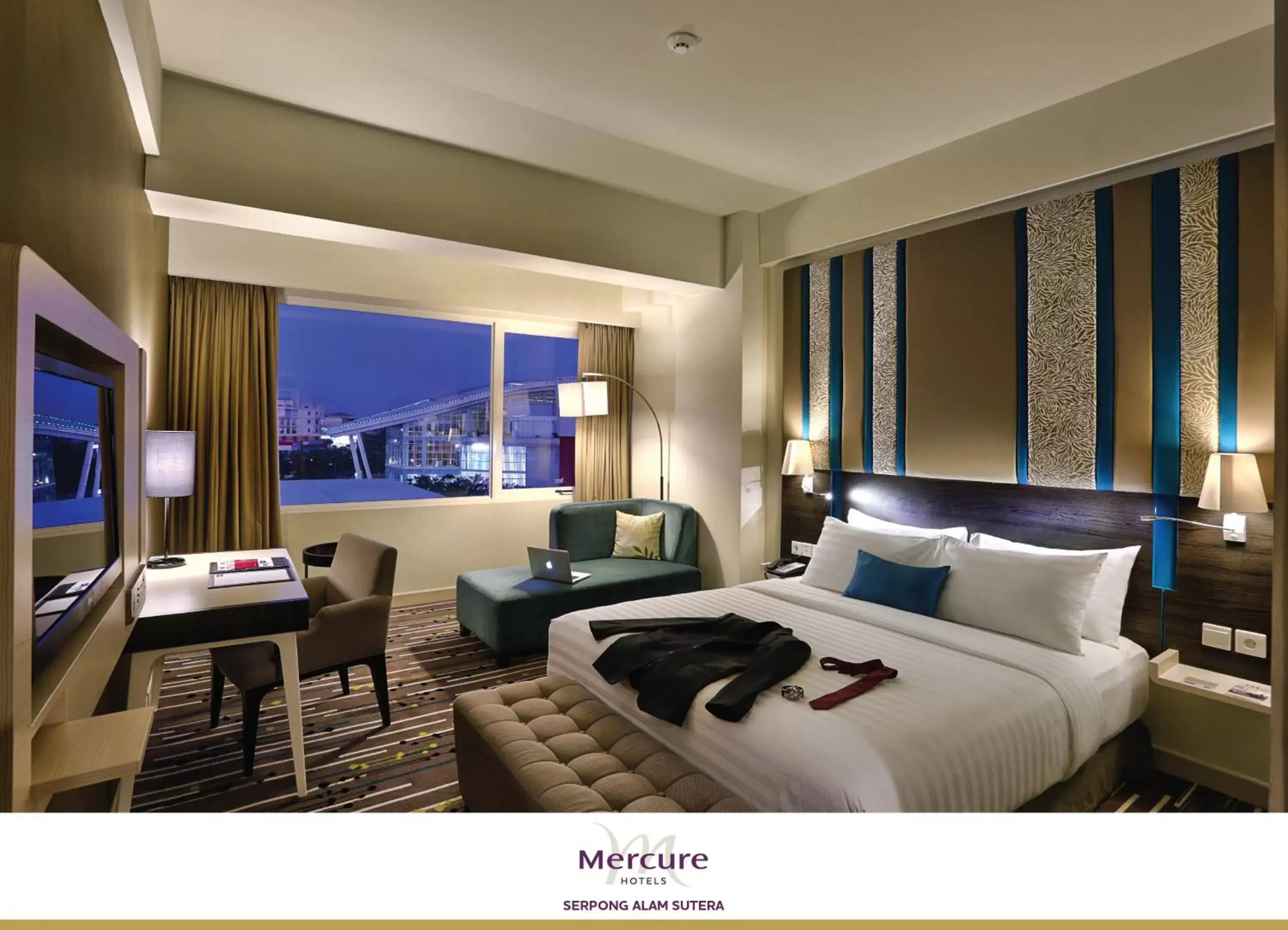 Photo of the whole room in Mercure Serpong Alam Sutera