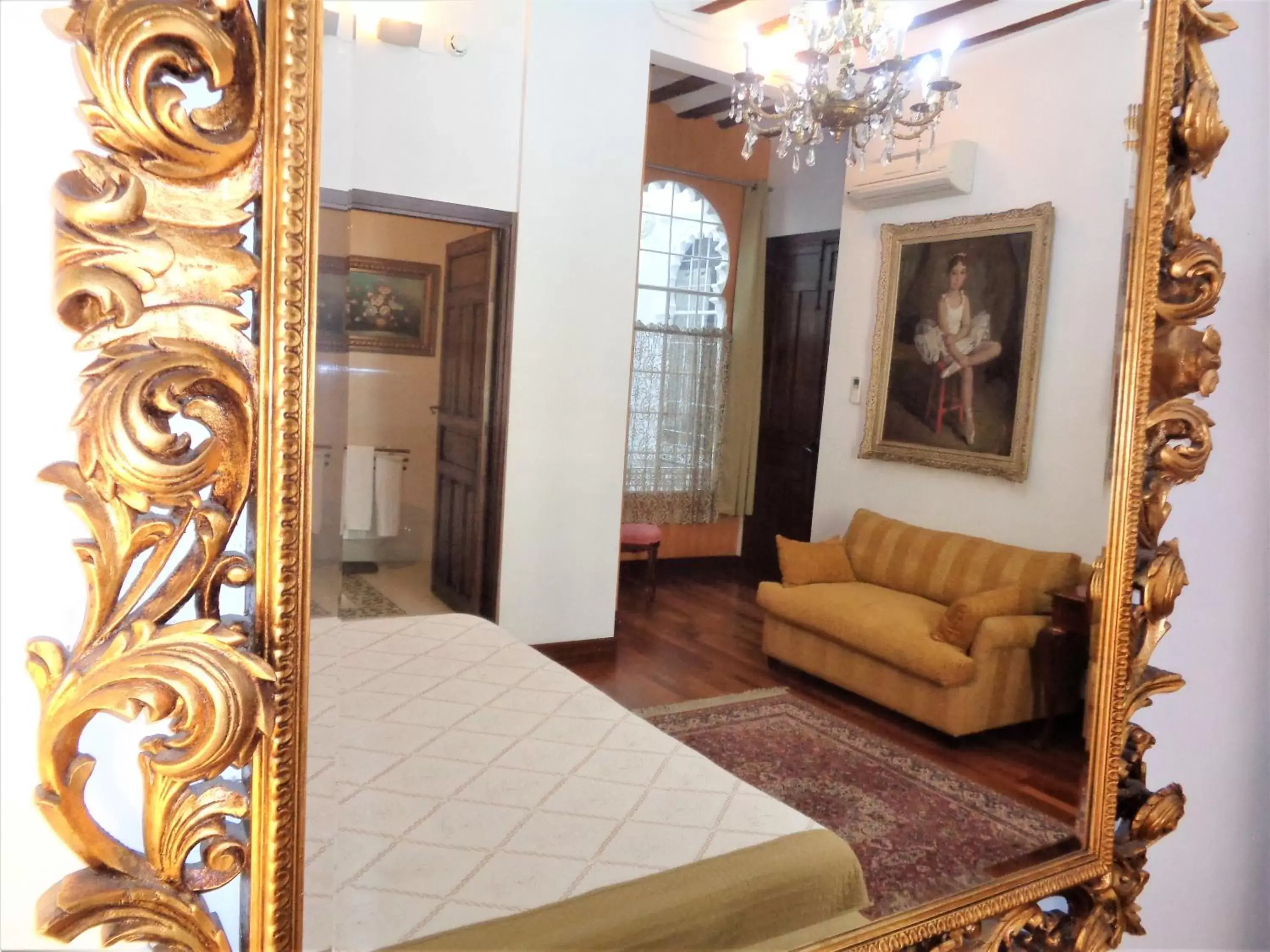 Decorative detail, Seating Area in Hotel Boutique Nueve Leyendas