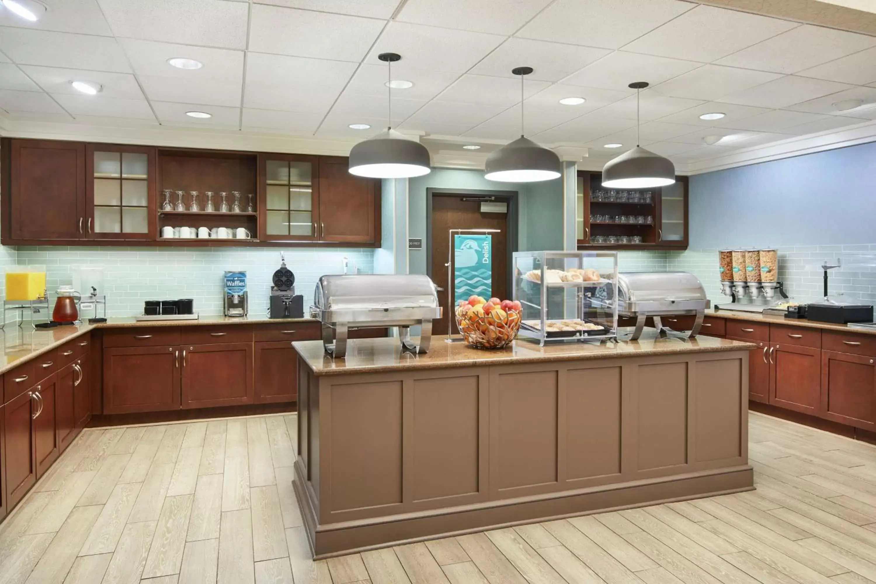 Breakfast, Kitchen/Kitchenette in Homewood Suites by Hilton Columbus