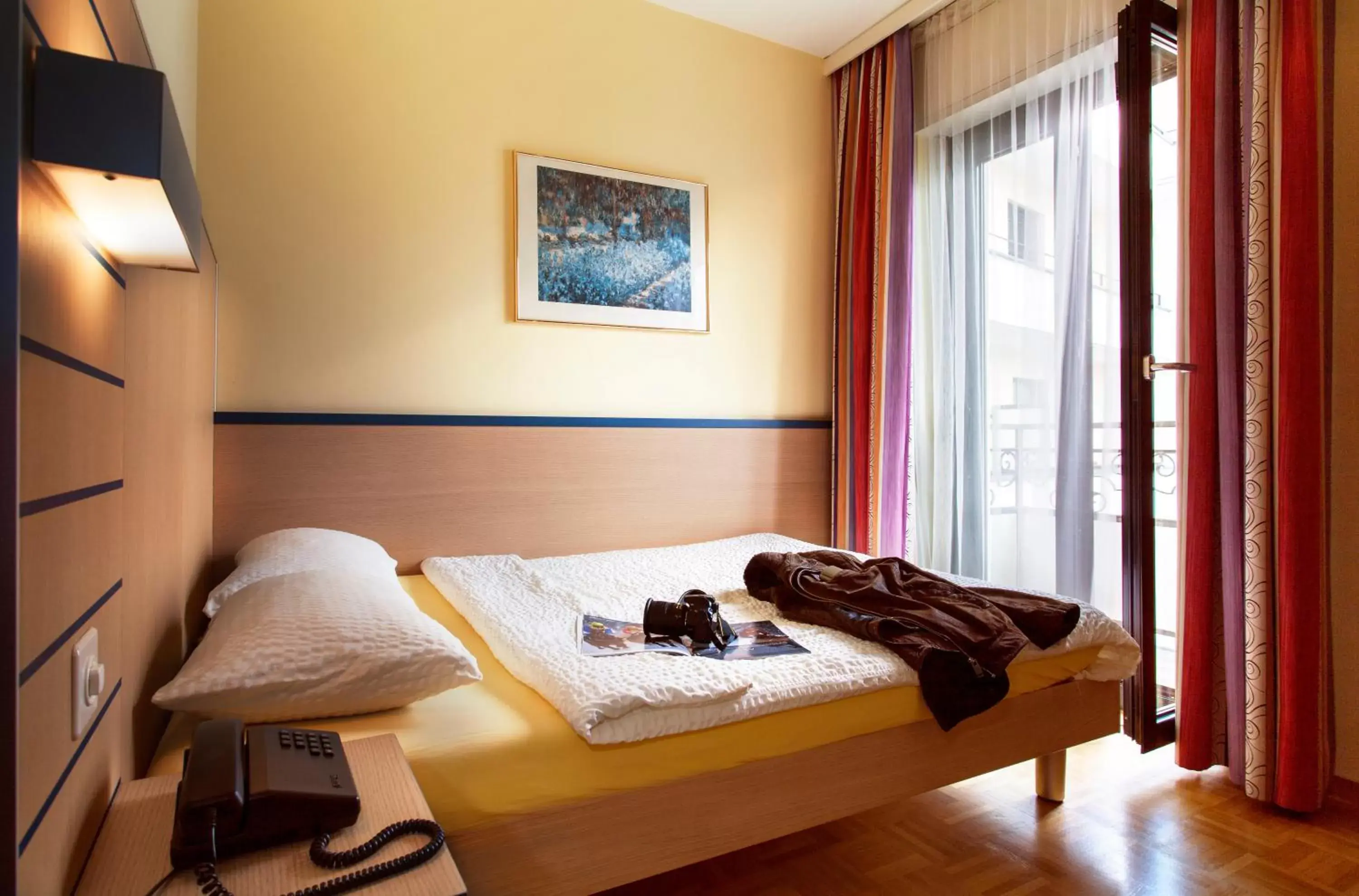 Comfort Single Room with Balcony in Hotel Geranio Au Lac