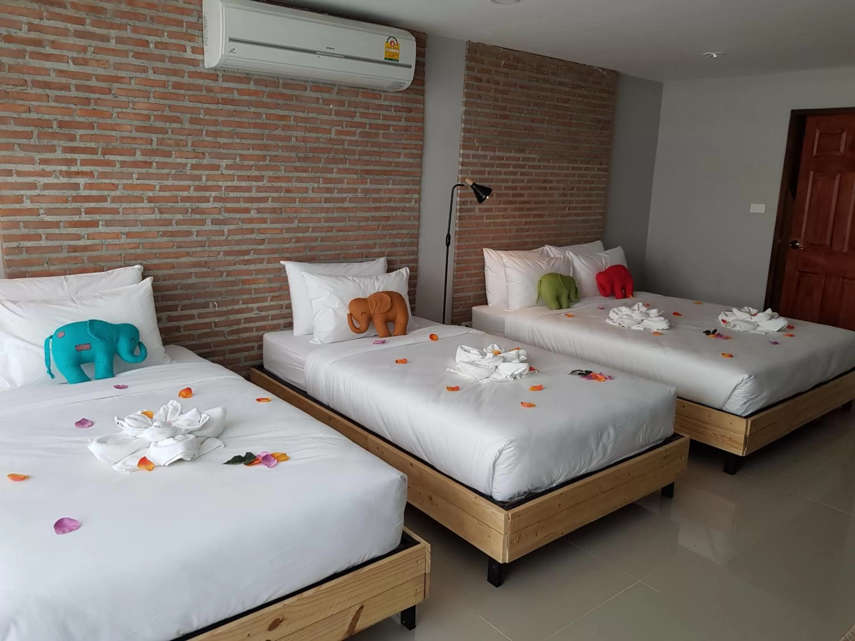 Bed in PUNSUK@PRASING