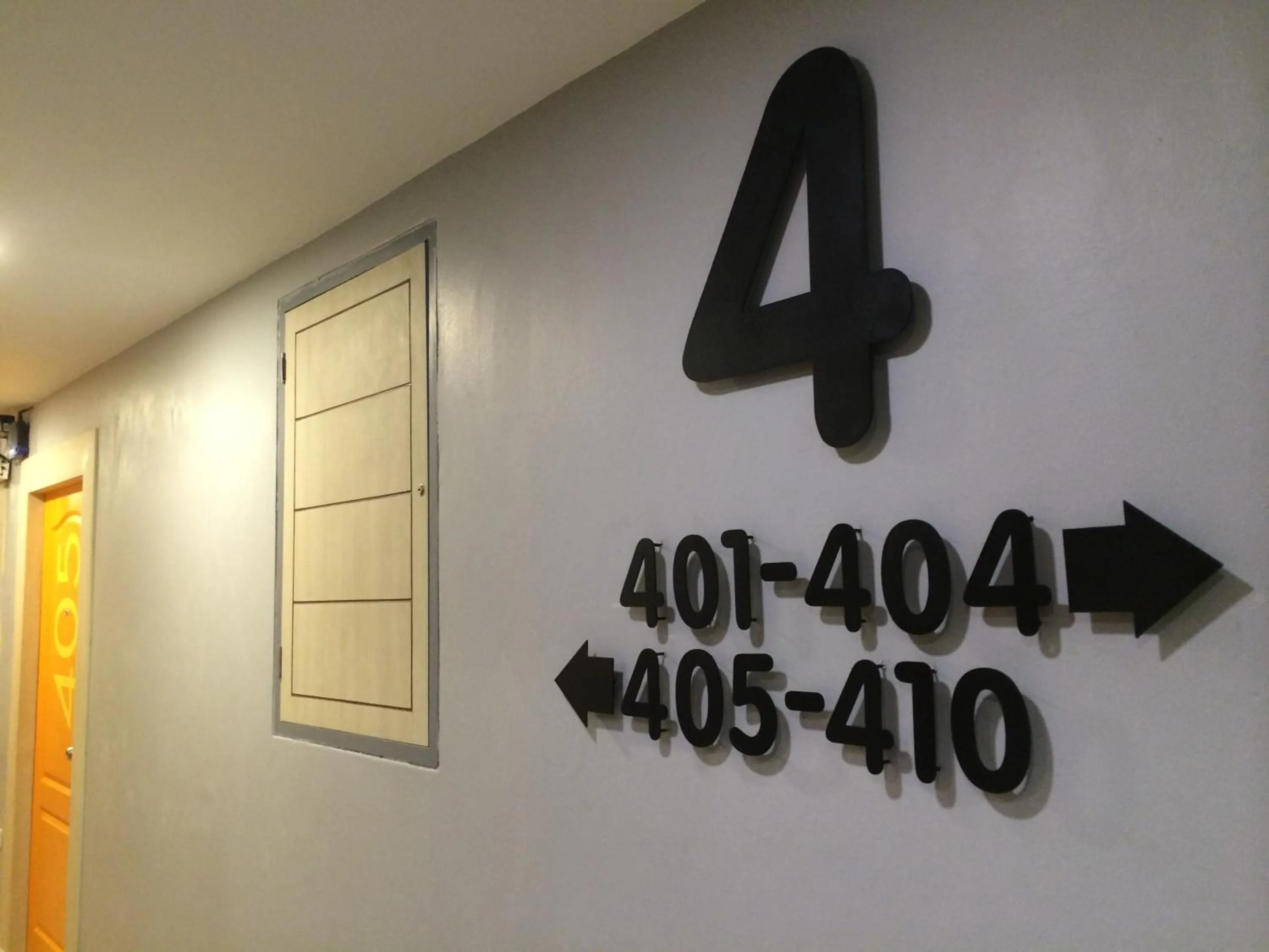 Decorative detail in The Seven Luck