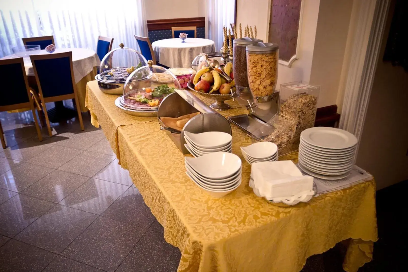Restaurant/places to eat in Hotel Ambra Palace